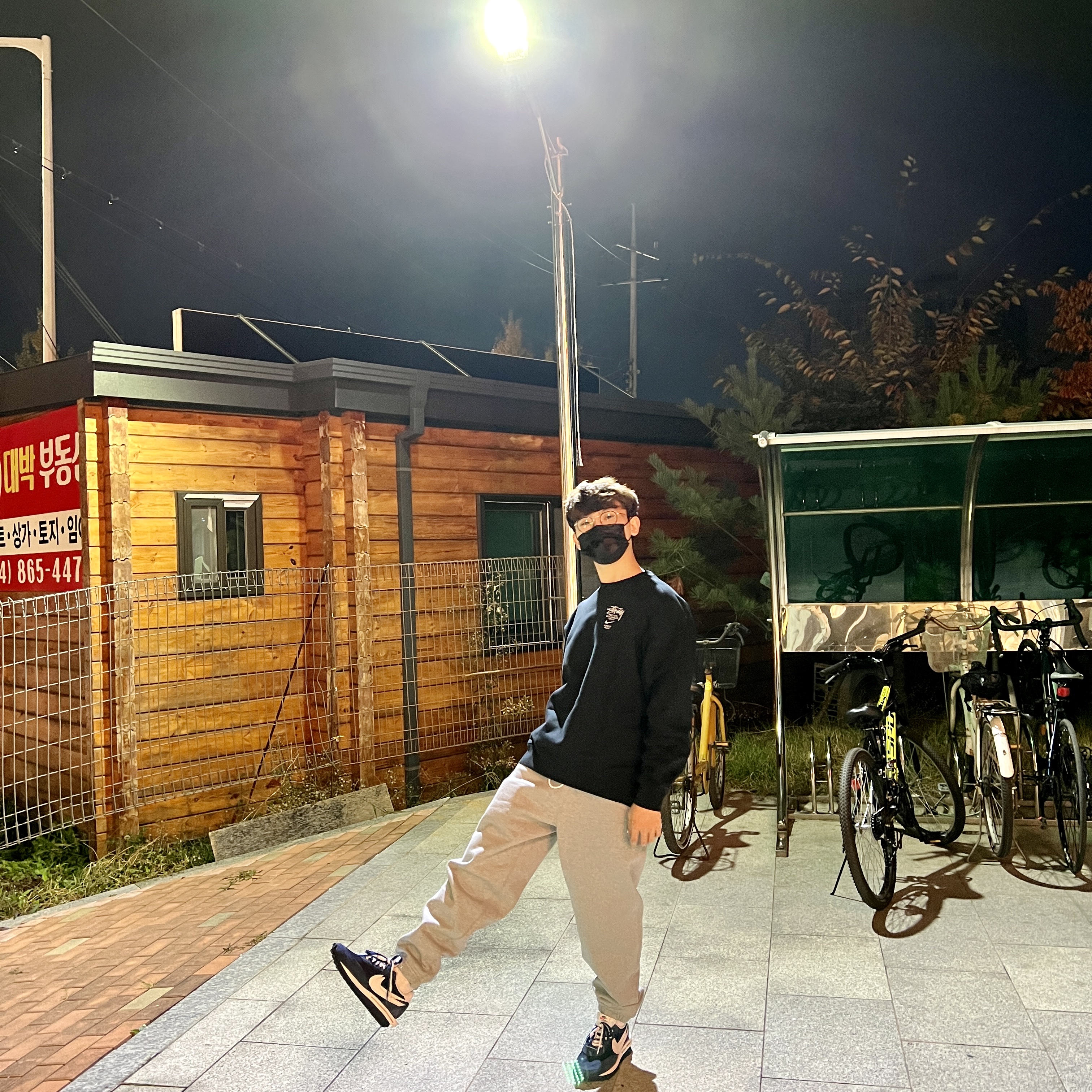 Nike x Sacai x Fragment LDWaffle Blackened Blue, Nike x Stussy NRG ZR Fleece Crewneck Black - US/EU 착용 스타일