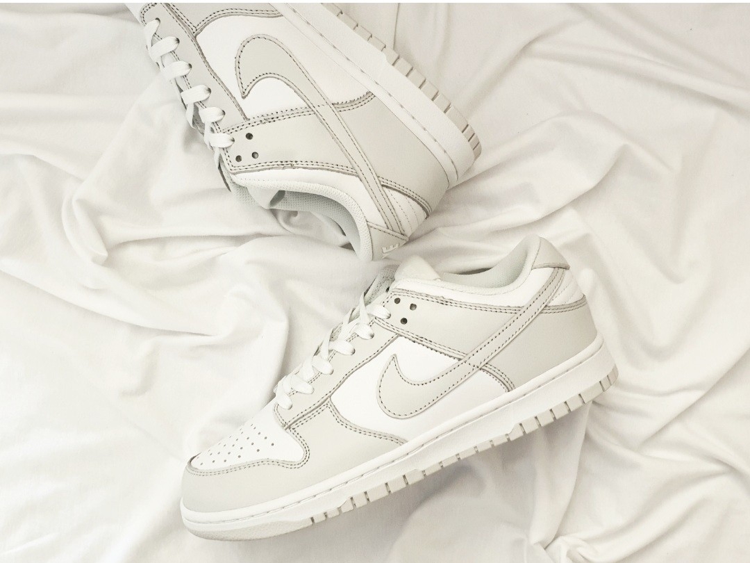 (W) Nike Dunk Low Photon Dust 착용 스타일 - 1