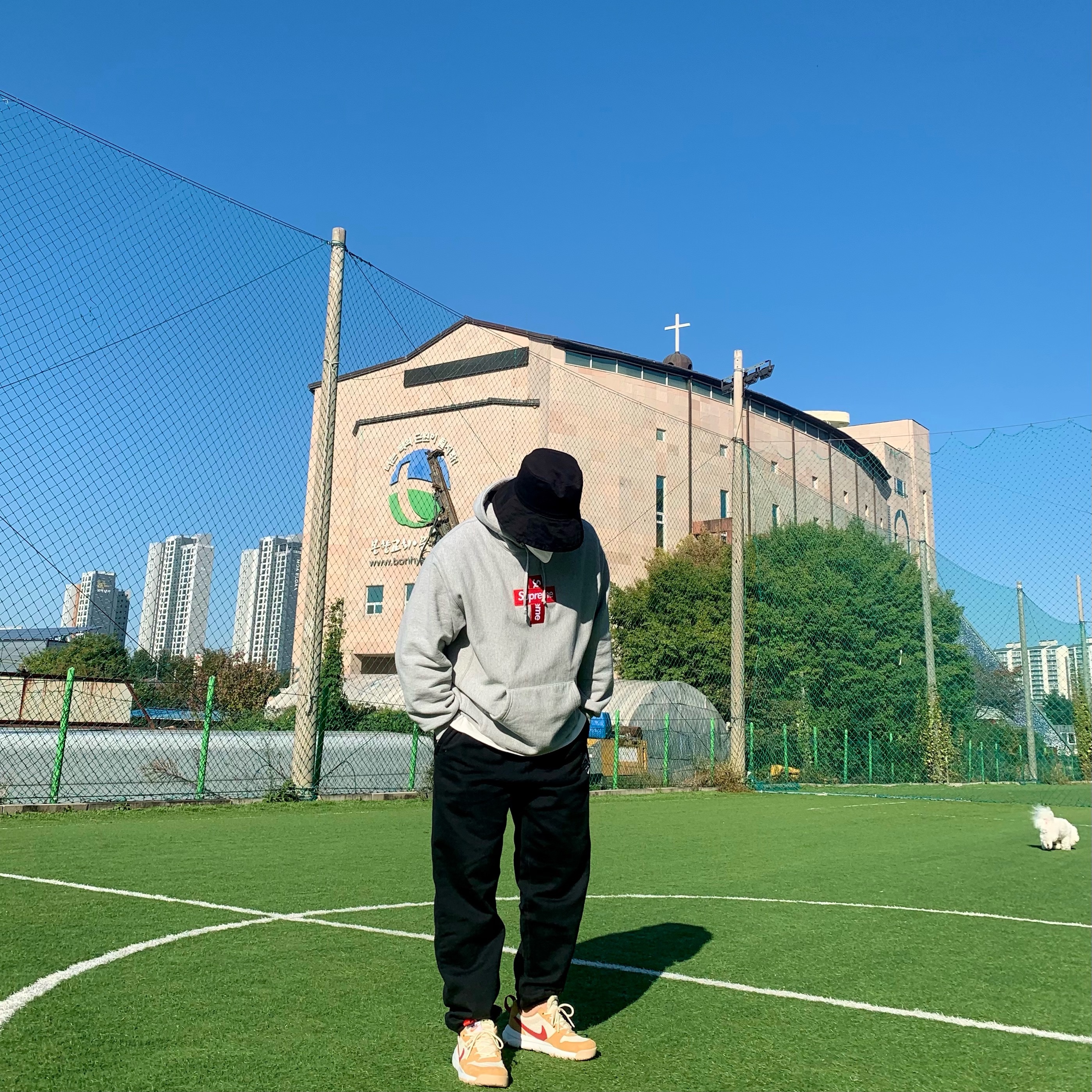 Supreme Cross Box Logo Hooded Sweatshirt Heather Grey - 20FW, Nike x Stussy NRG ZR Fleece Pants Black - Asia 착용 스타일 - 3