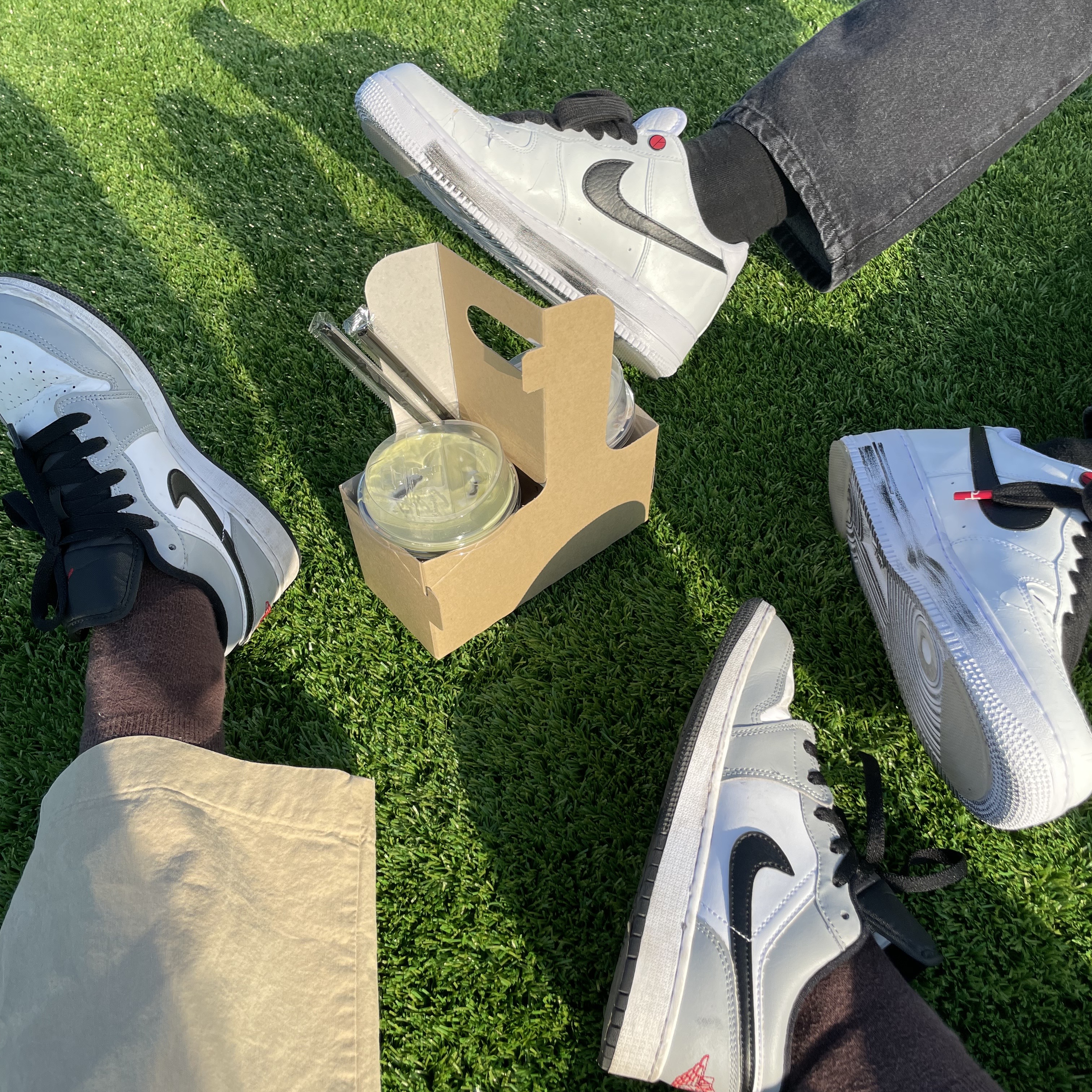 (GS) Jordan 1 Low Light Smoke Grey, Nike x Peaceminusone Air Force 1 Low Para-Noise 2.0 착용 스타일