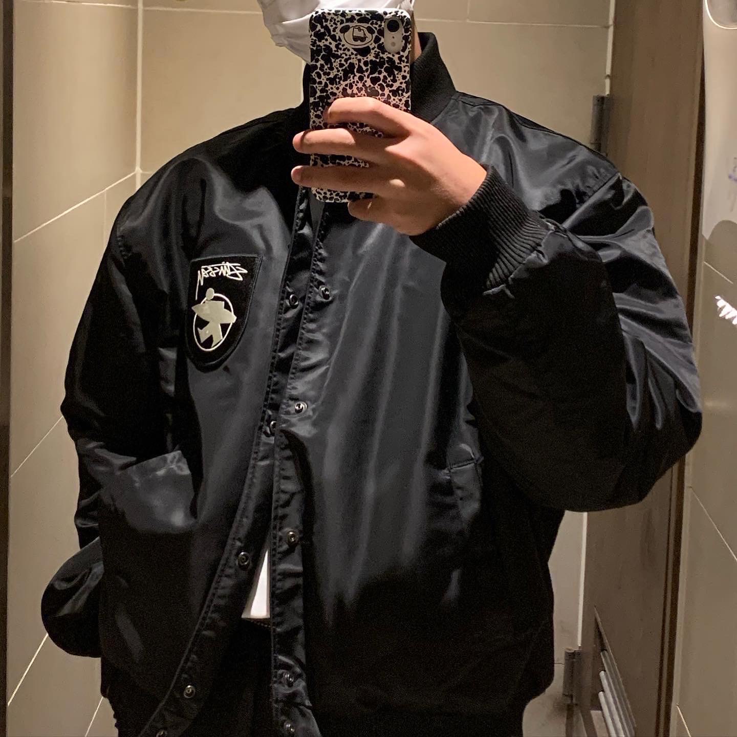 Stussy Surfman Stadium Jacket Black 착용 스타일
