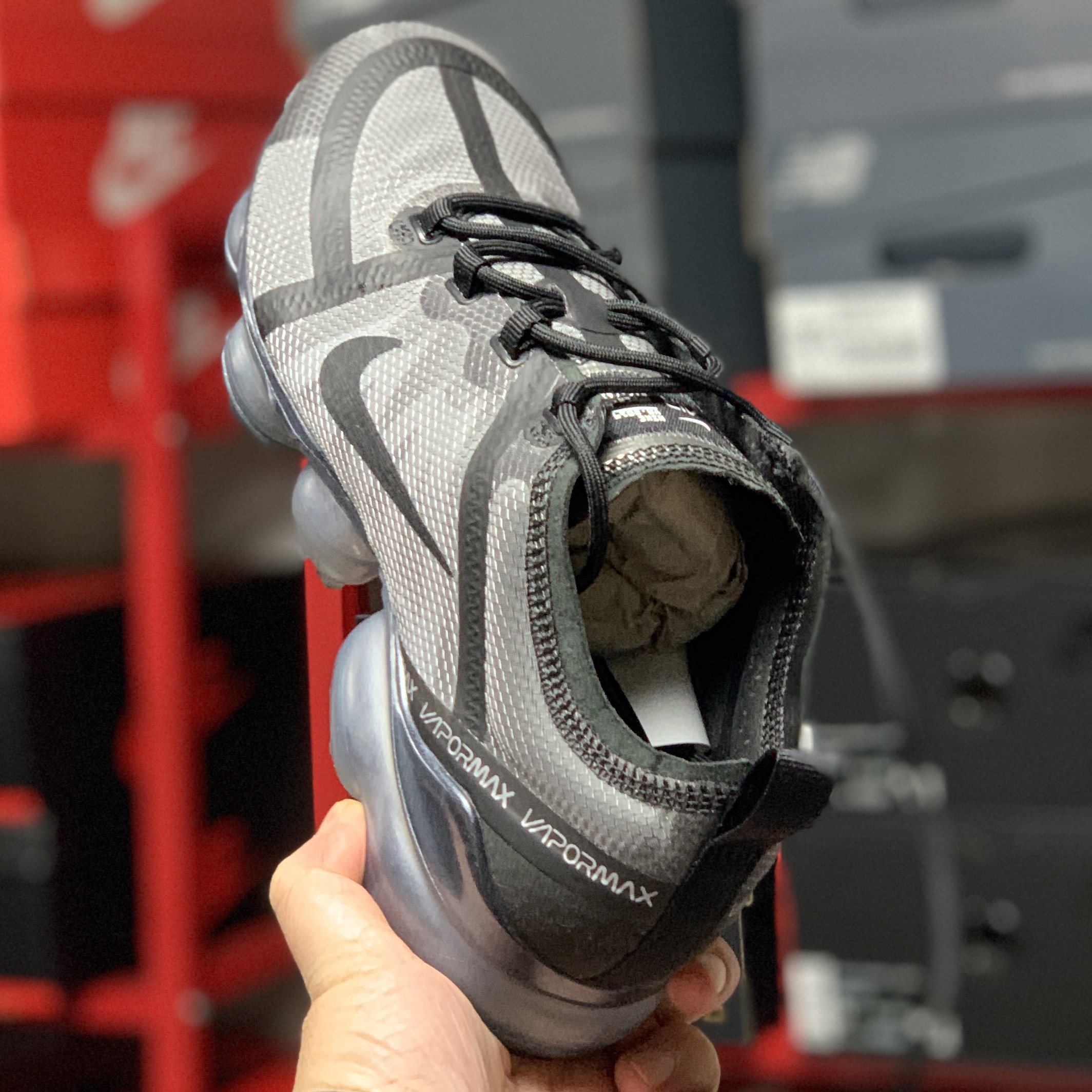 Nike Air VaporMax 2019 Ghost Black 착용 스타일 - 2