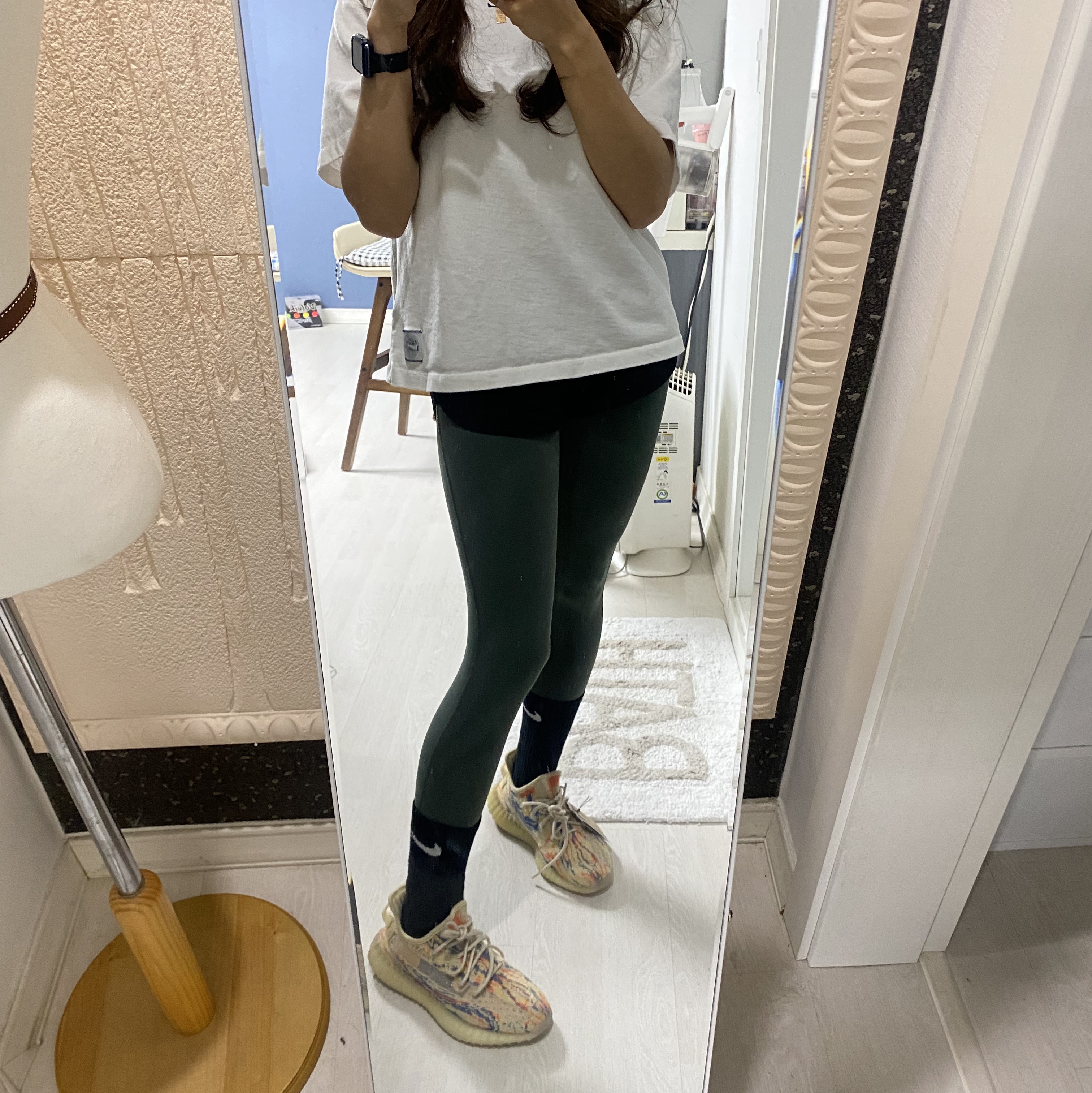 Adidas Yeezy Boost 350 V2 MX Oat 착용 스타일 - 2
