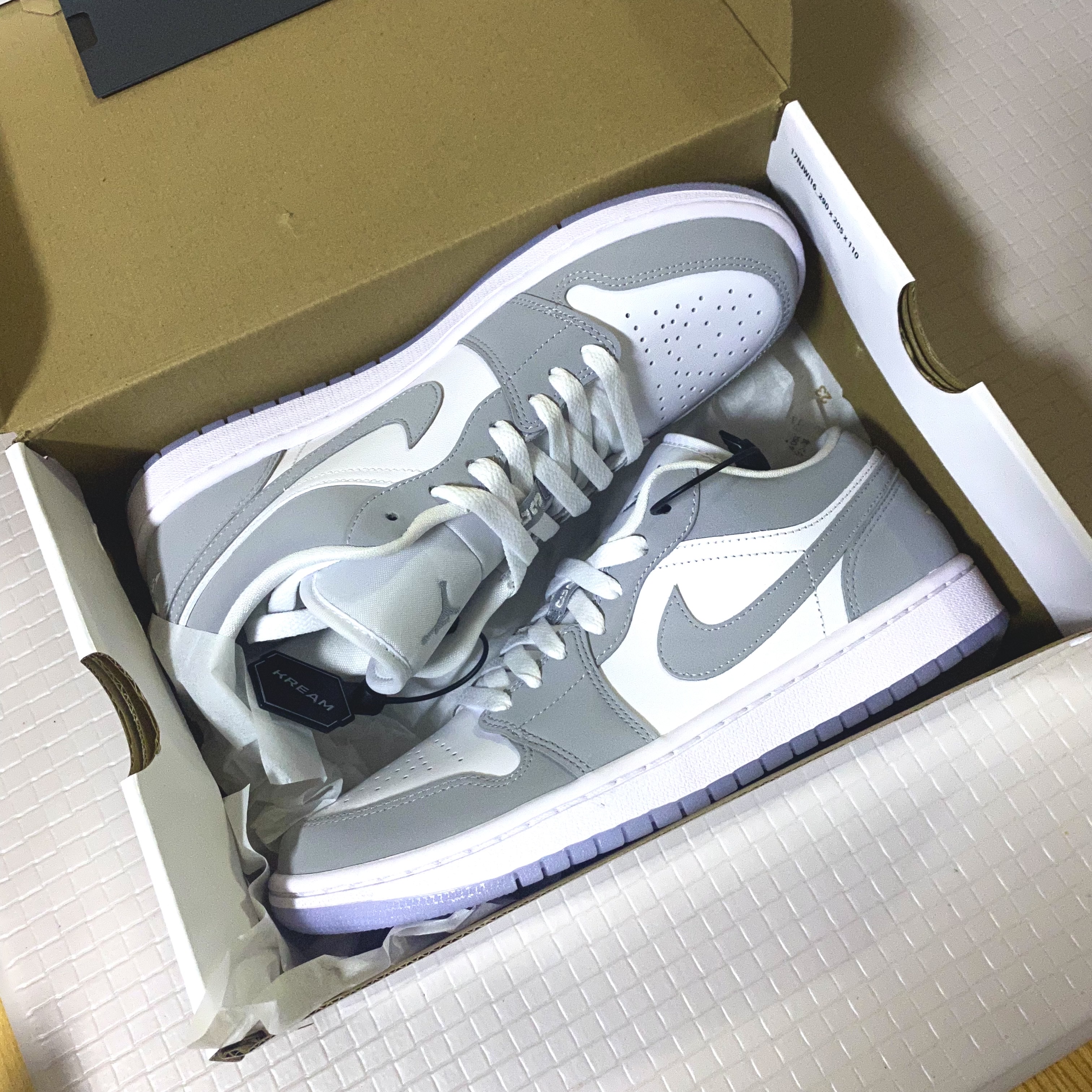 (W) Jordan 1 Low White Wolf Grey 착용 스타일 - 2