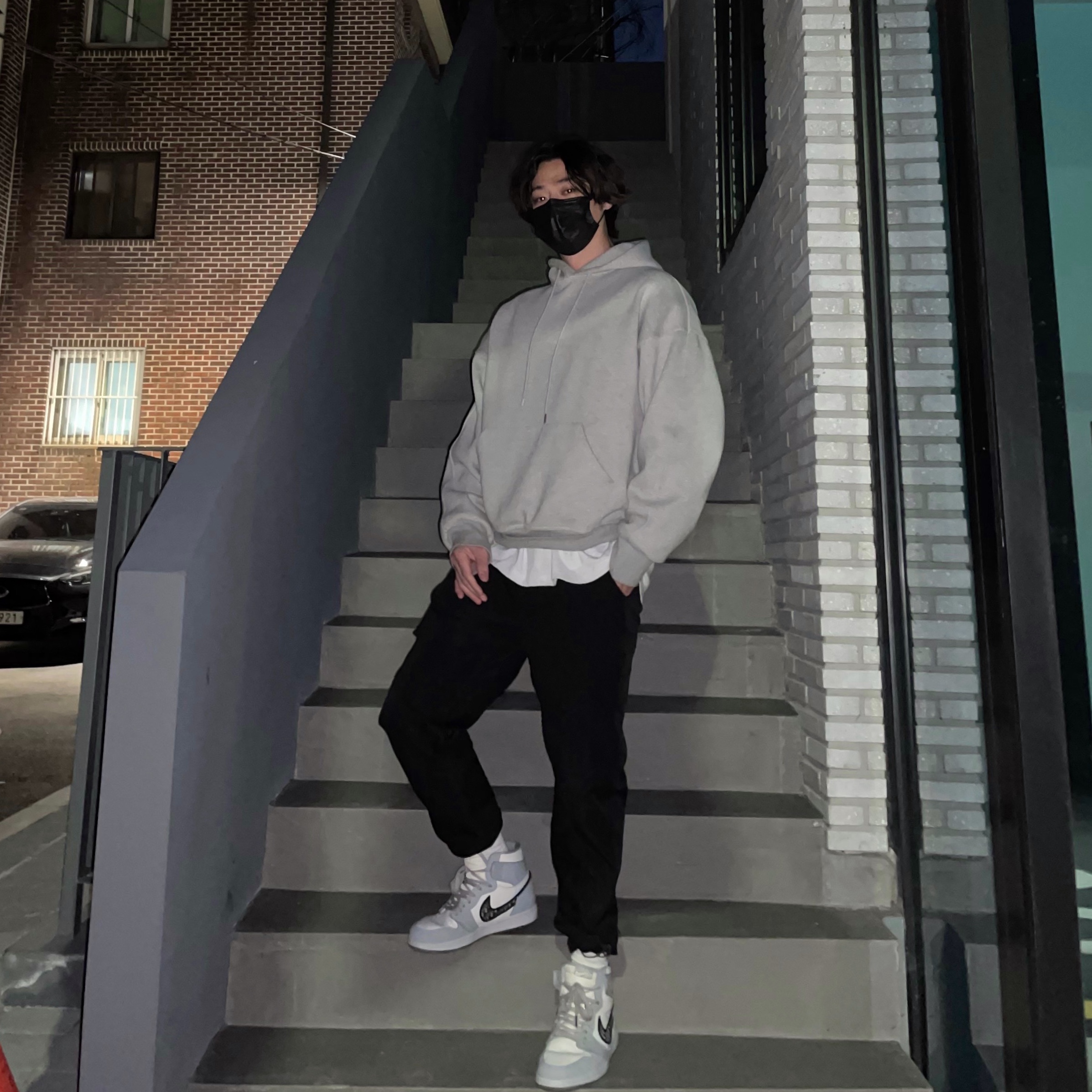 Jordan 1 x Dior High OG 착용 스타일 - 1