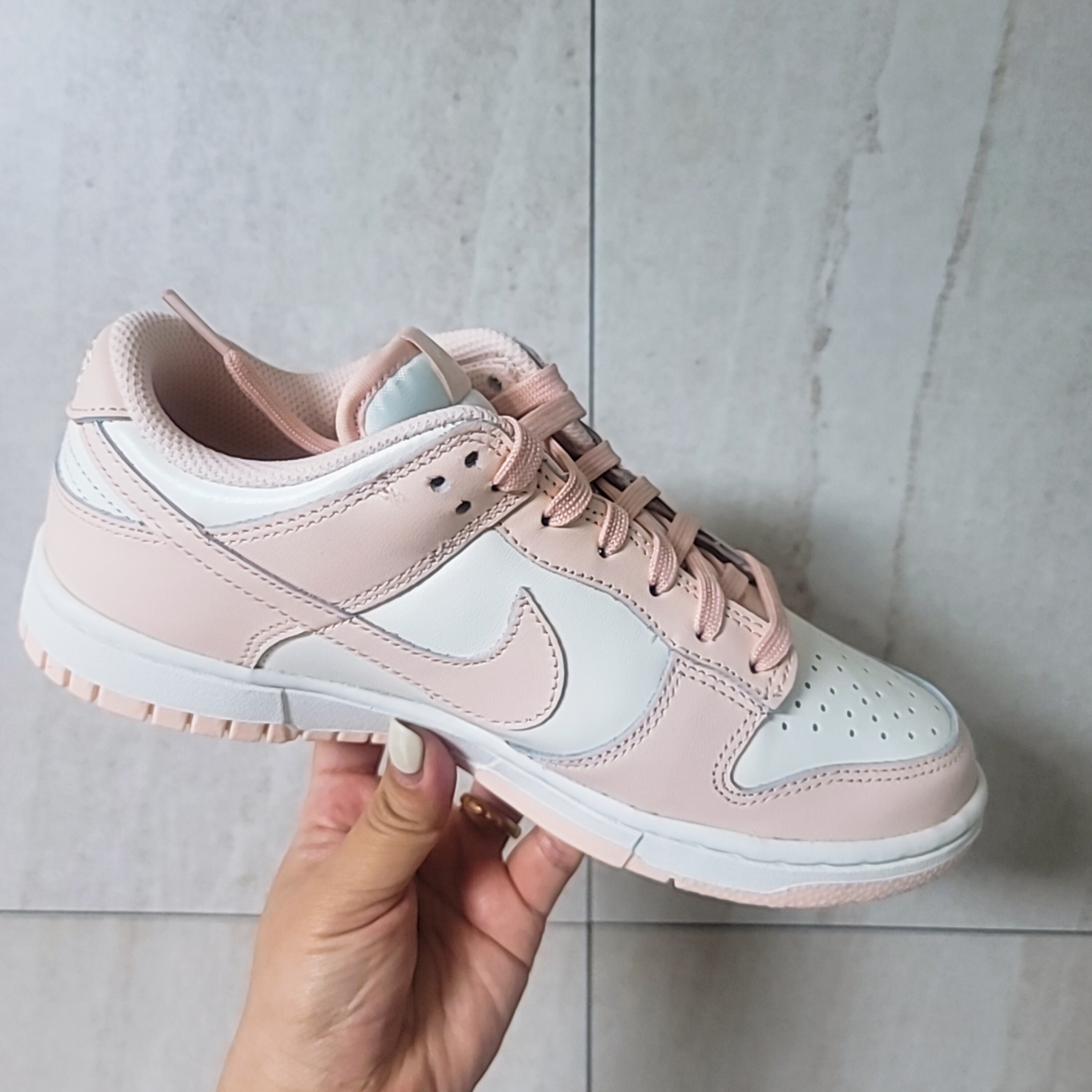 (W) Nike Dunk Low Orange Pearl 착용 스타일 - 3