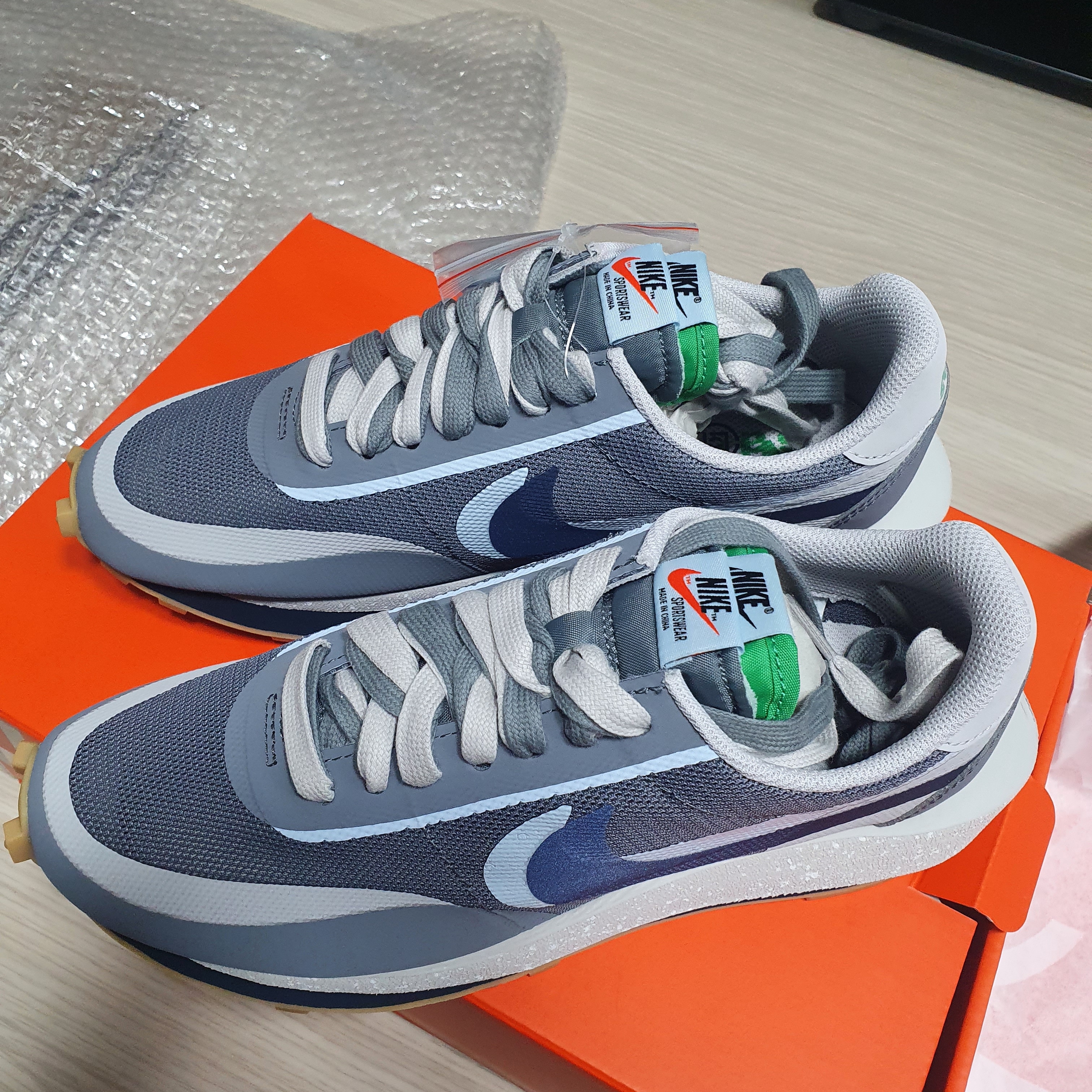 Nike x Sacai x Clot LDWaffle Cool Grey 착용 스타일 - 4