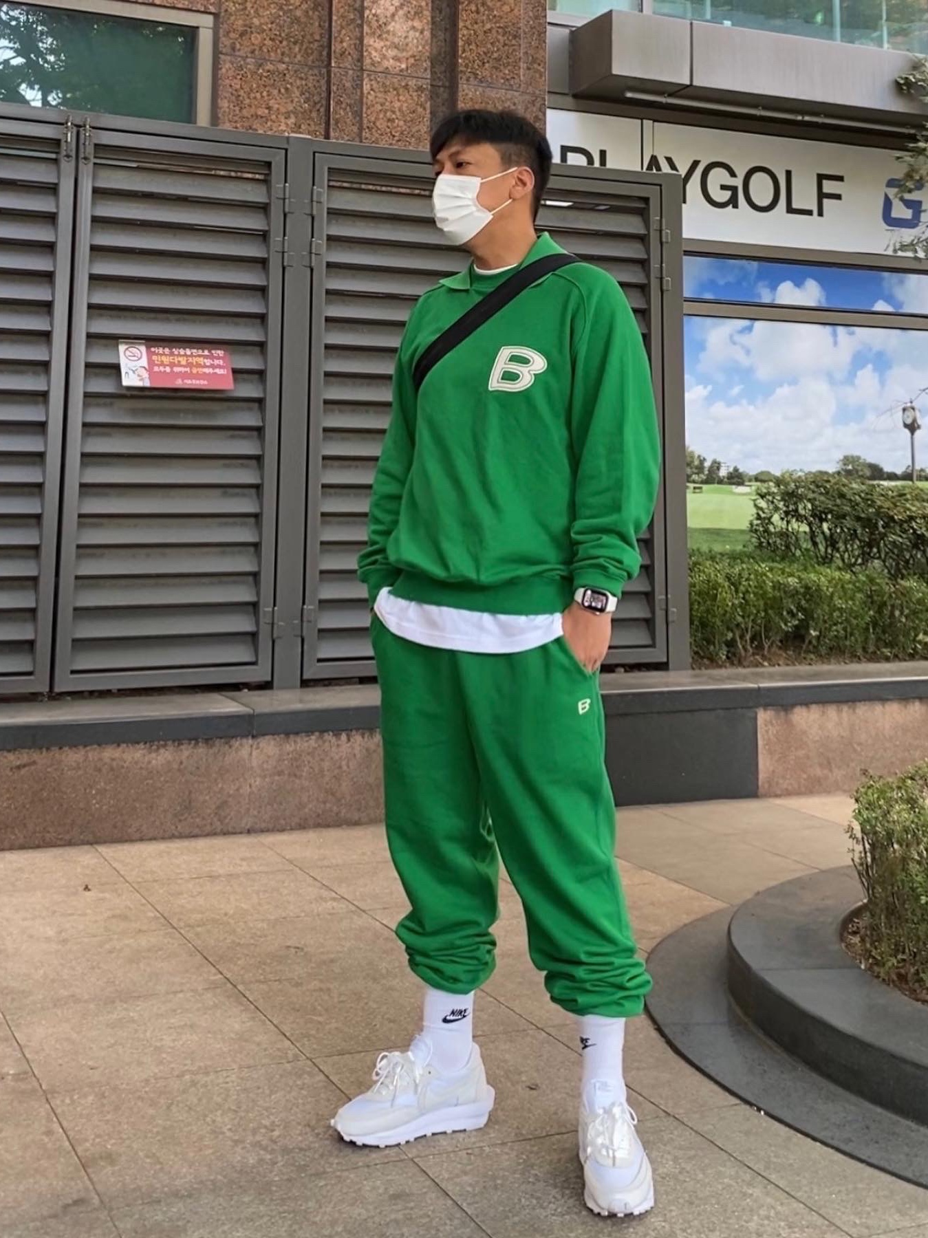 Nike x Sacai LDWaffle White Nylon 착용 스타일