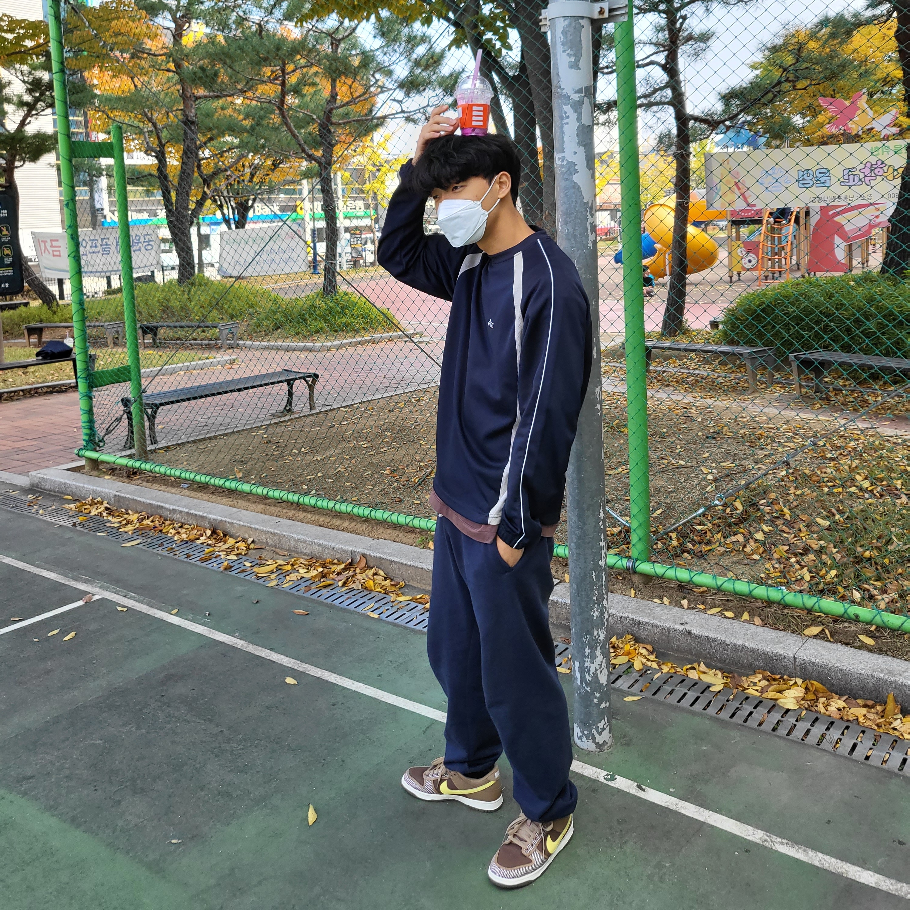 Nike x Undefeated Dunk Low SP Canteen 착용 스타일 - 1