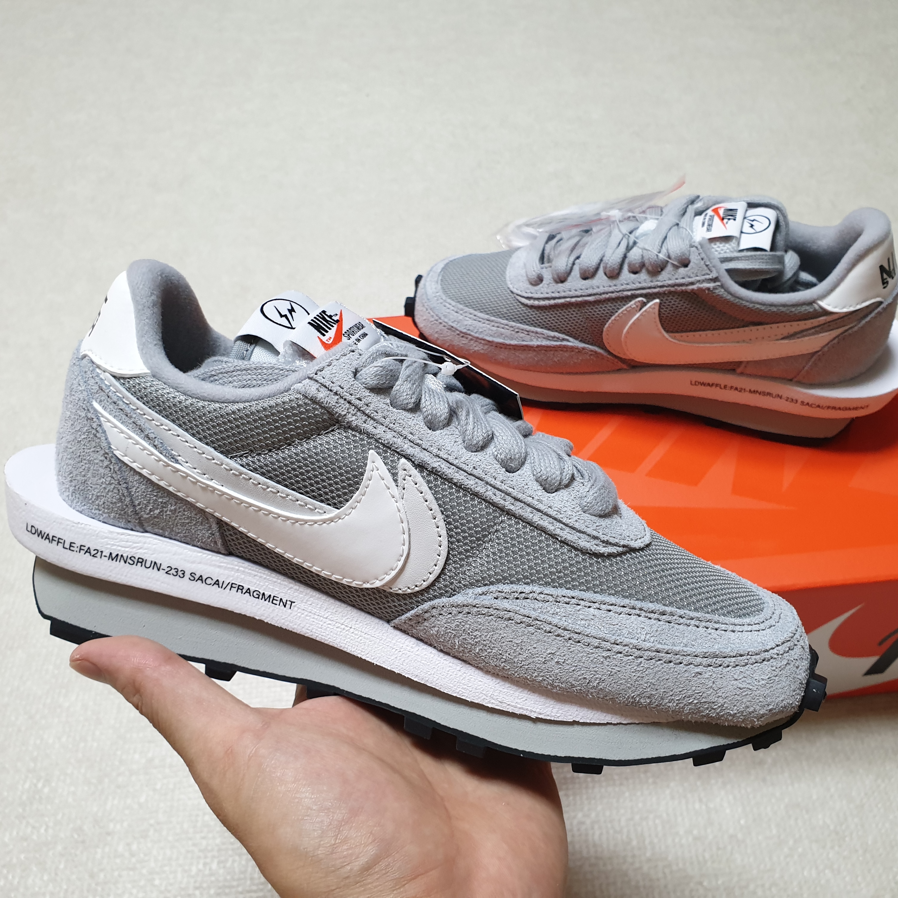 Nike x Sacai x Fragment LDWaffle Light Smoke Grey 착용 스타일