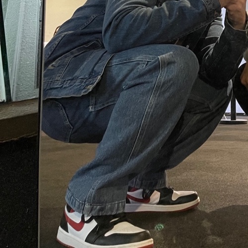 Jordan 1 Mid Gym Red Black White 착용 스타일