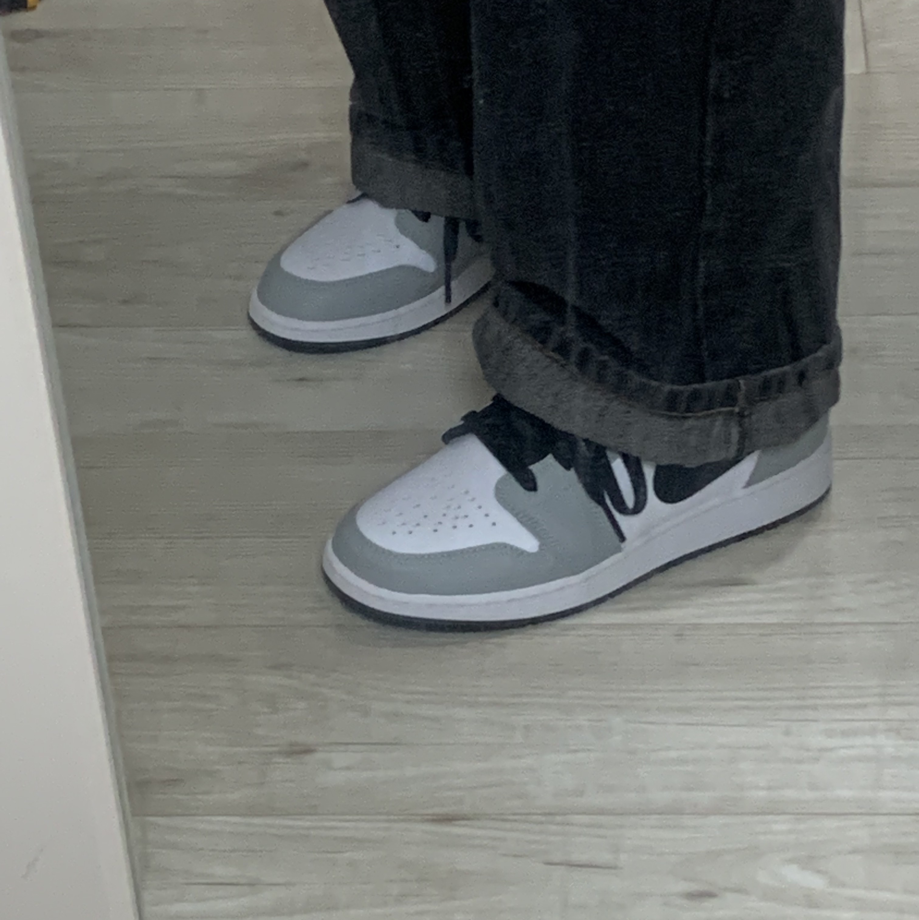 (GS) Jordan 1 Low Light Smoke Grey 착용 스타일 - 2