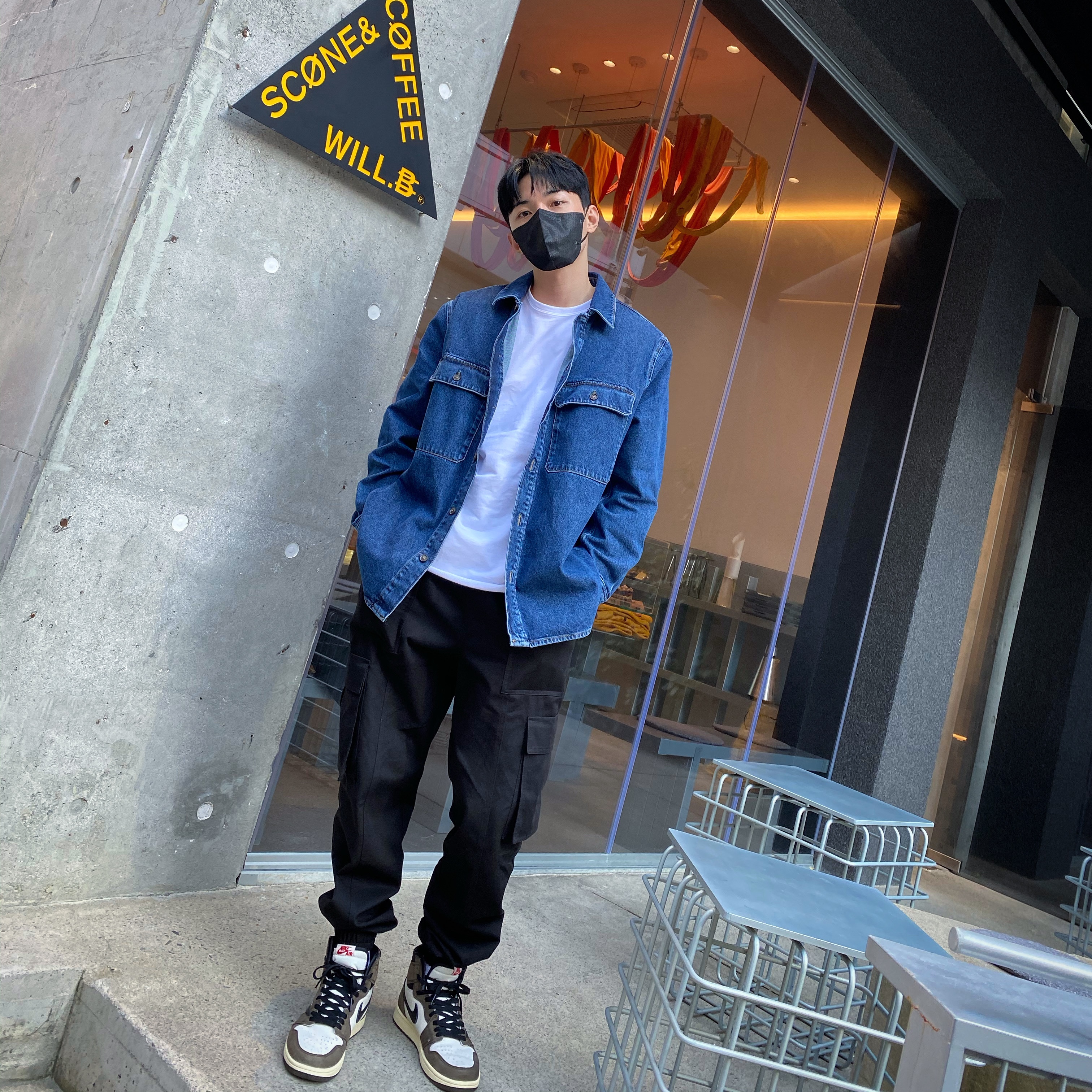 Jordan 1 x Travis Scott Retro High OG SP Mocha 착용 스타일