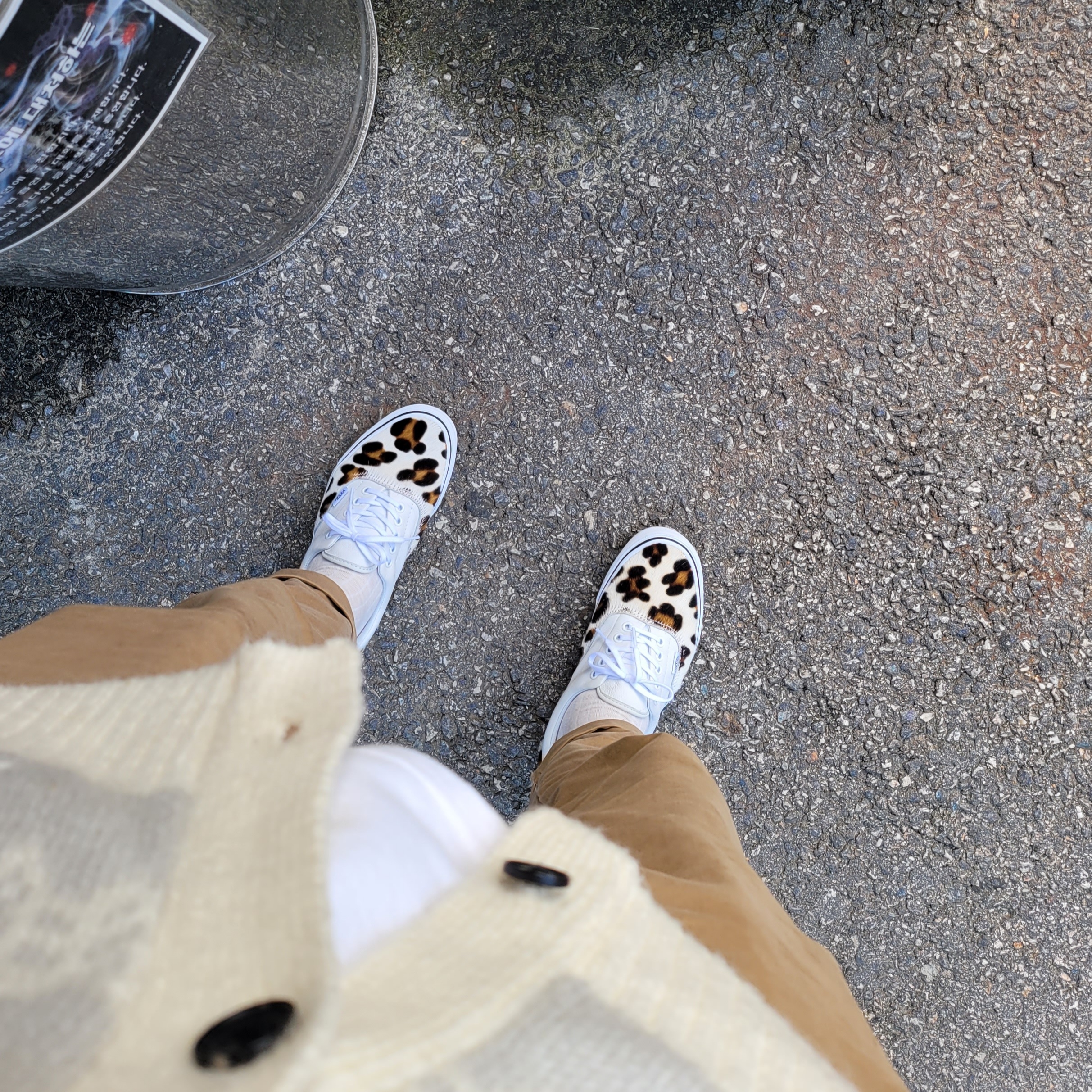 Vans Era Leopard True White 착용 스타일