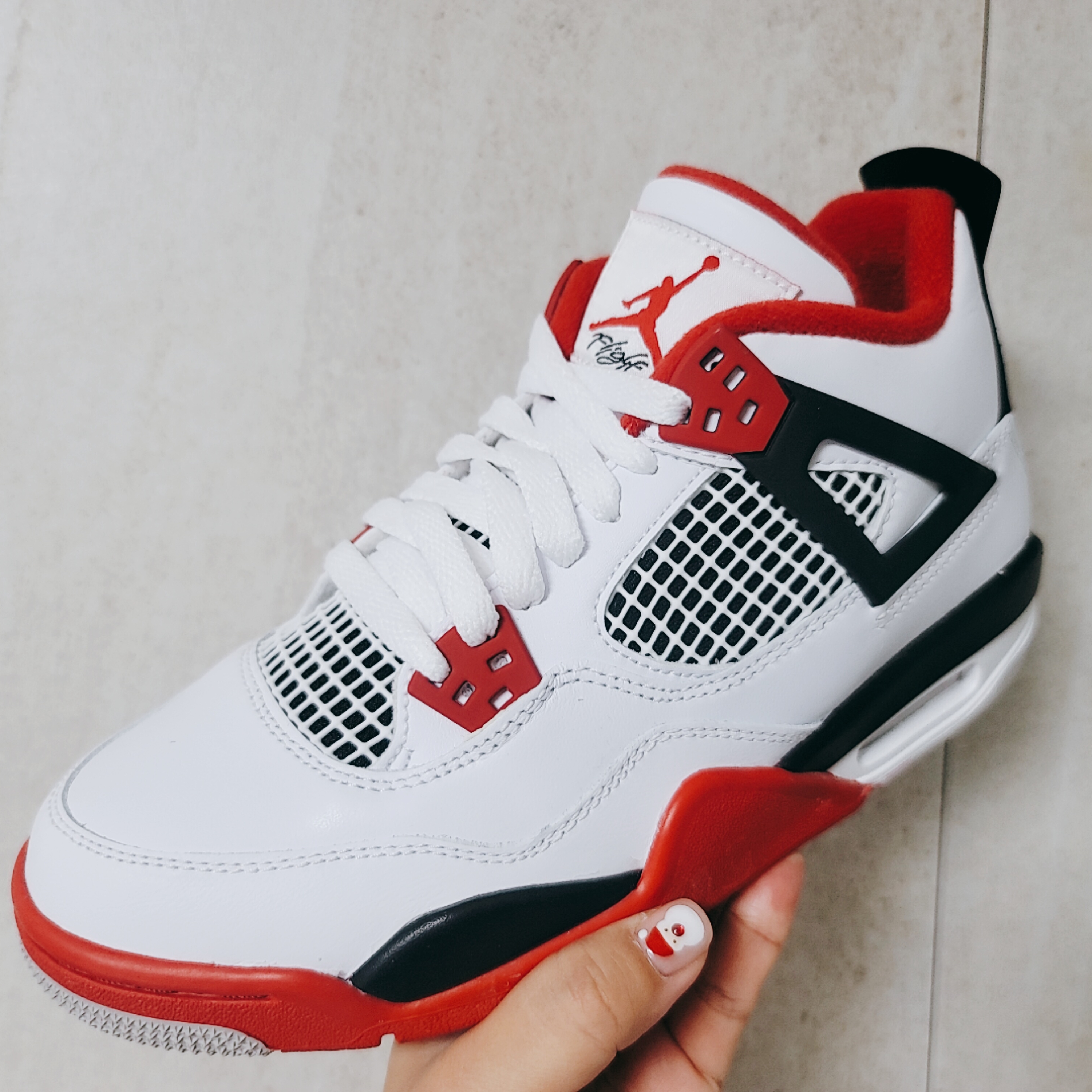 (GS) Jordan 4 Retro OG Fire Red 2020 착용 스타일 - 1