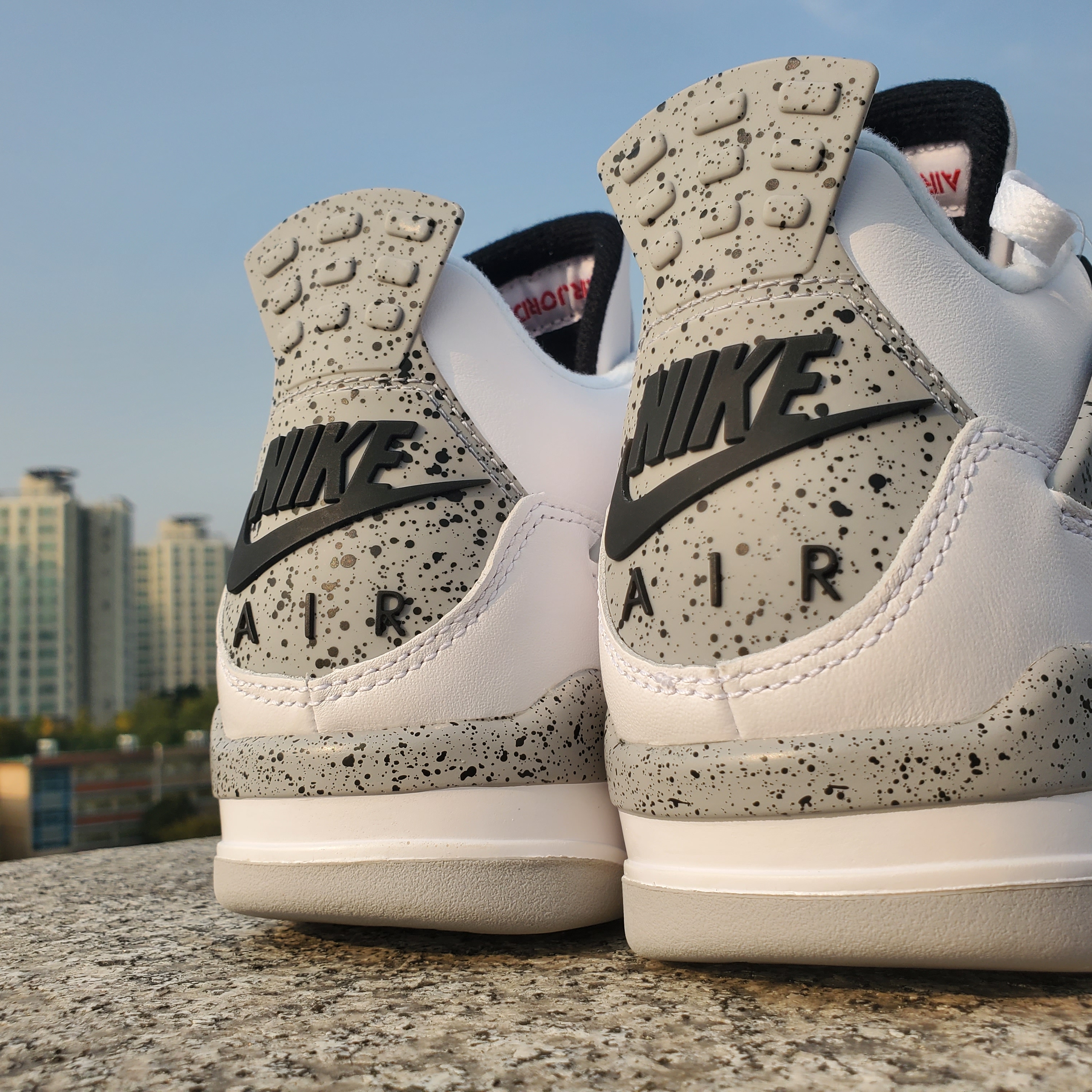 Jordan 4 Retro OG White Cement 2016 착용 스타일 - 3