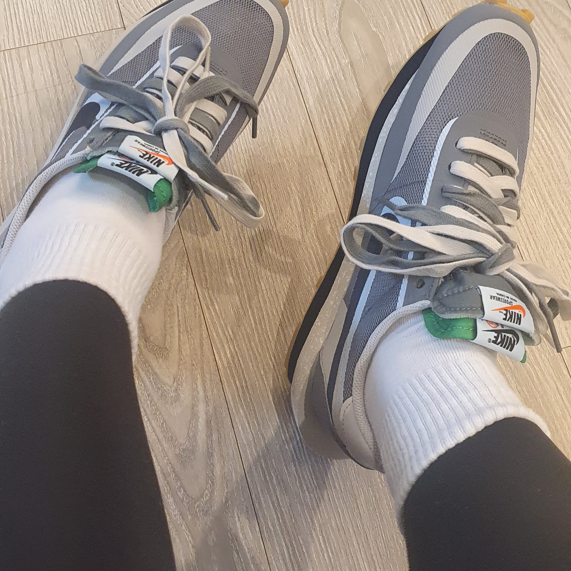Nike x Sacai x Clot LDWaffle Cool Grey 착용 스타일