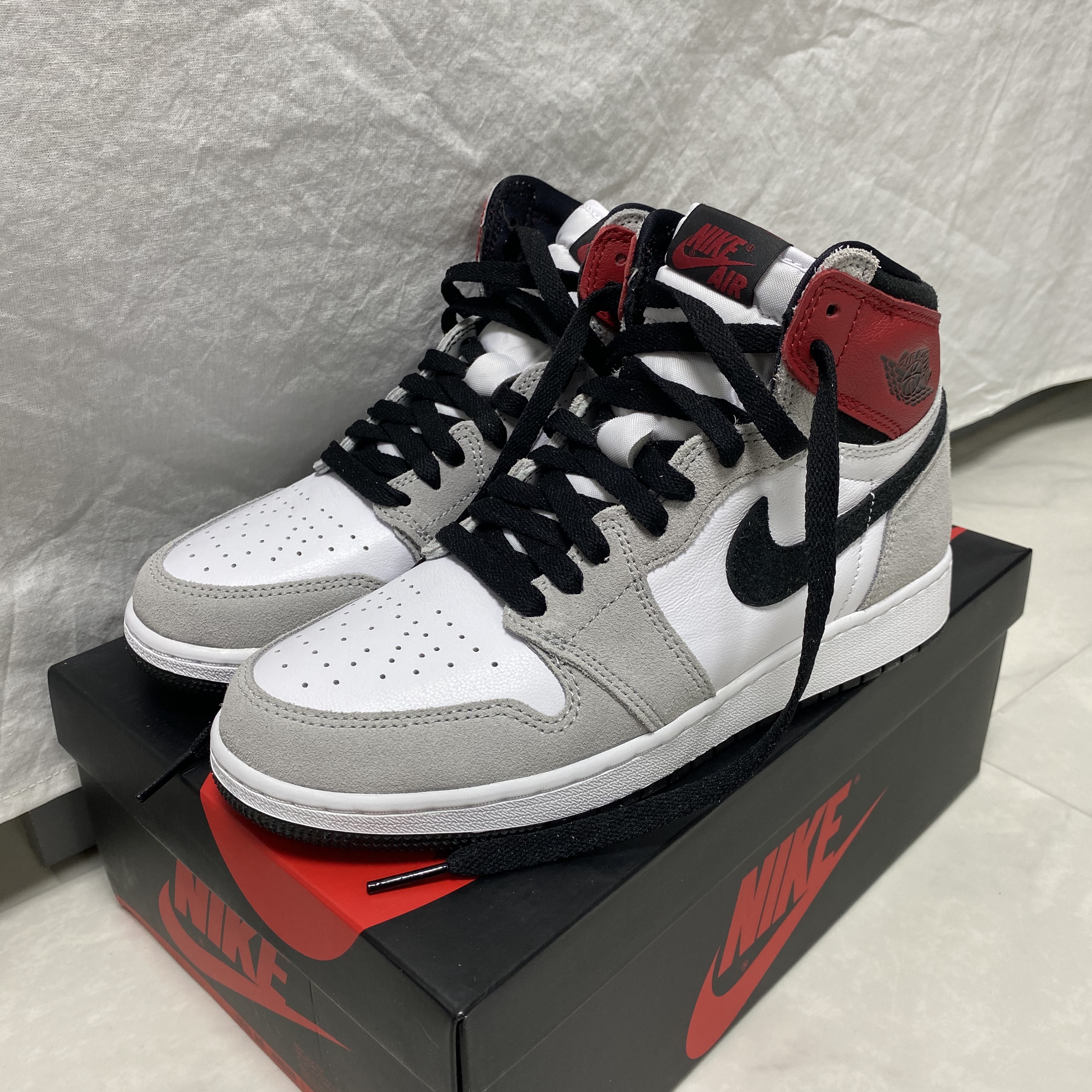(GS) Jordan 1 Retro High OG Light Smoke Grey 착용 스타일