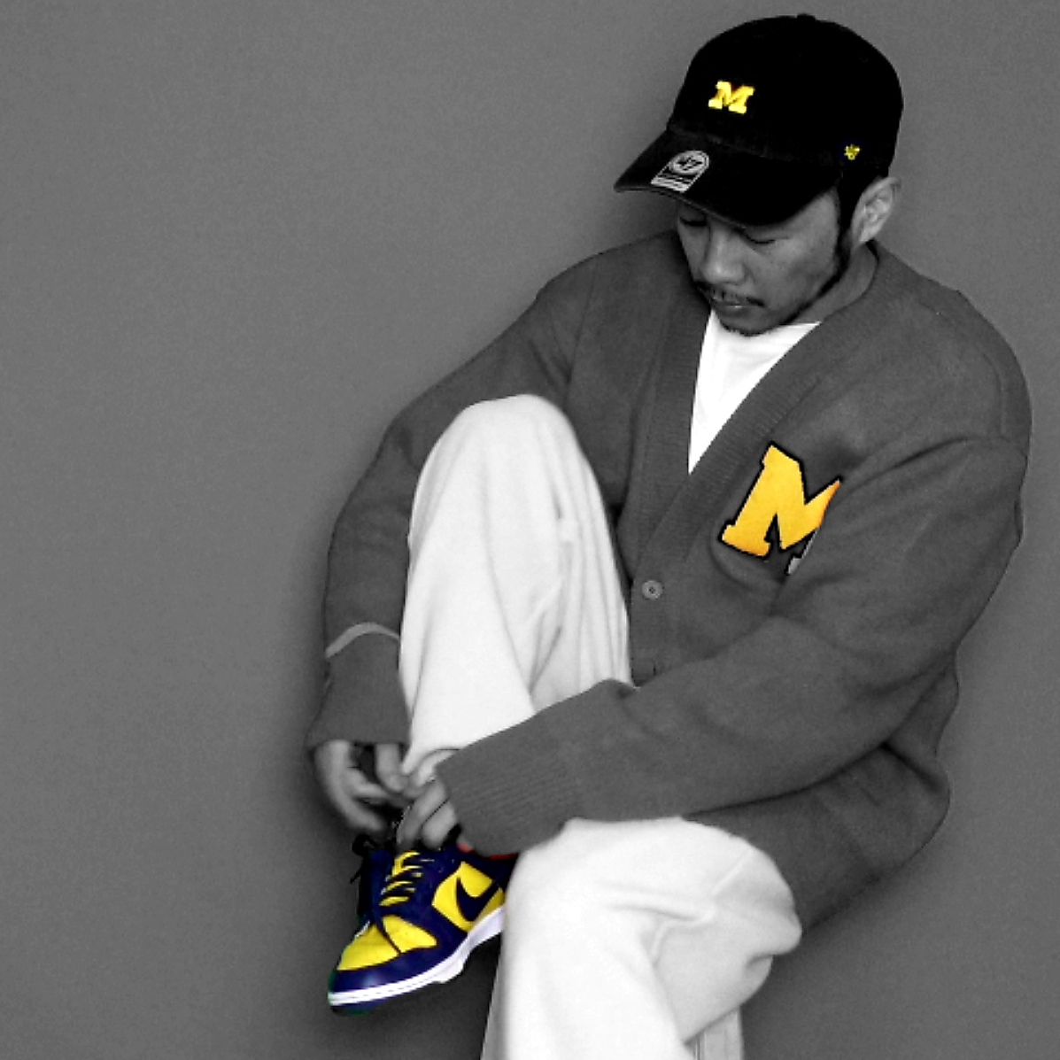 Nike Dunk Low Retro Varsity Maize 착용 스타일