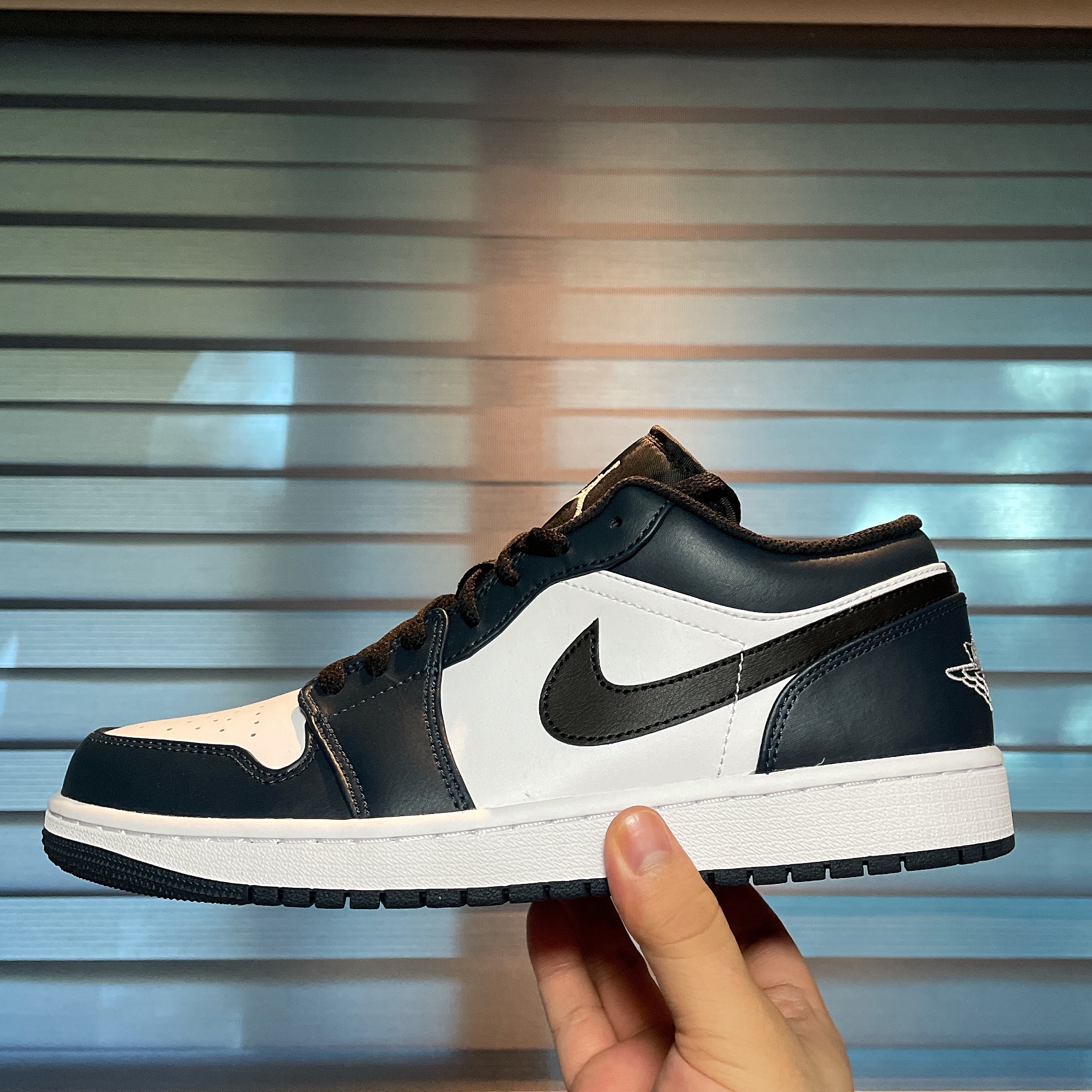 Jordan 1 Low Dark Teal 착용 스타일 - 2