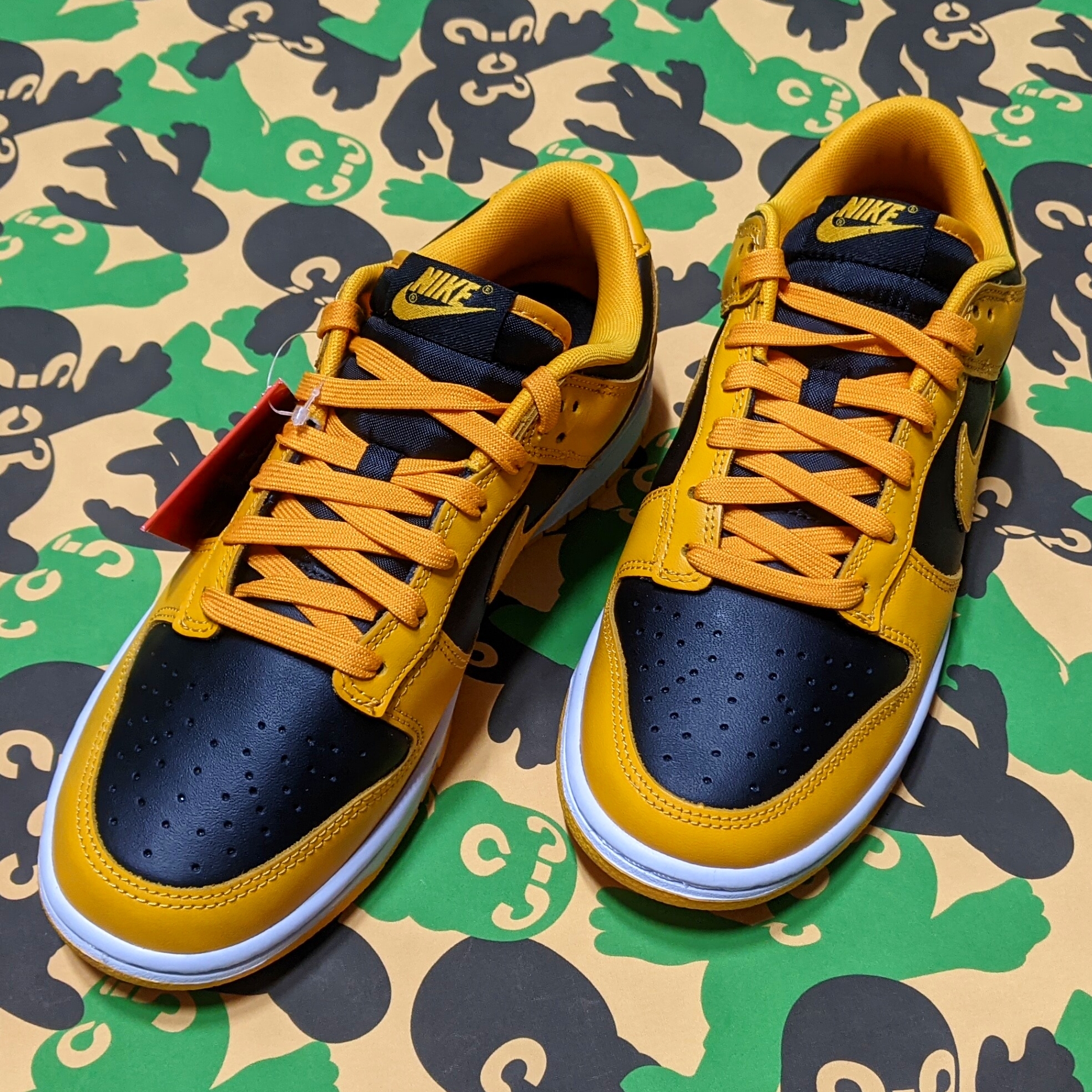 Nike Dunk Low Retro Championship Goldenrod 착용 스타일