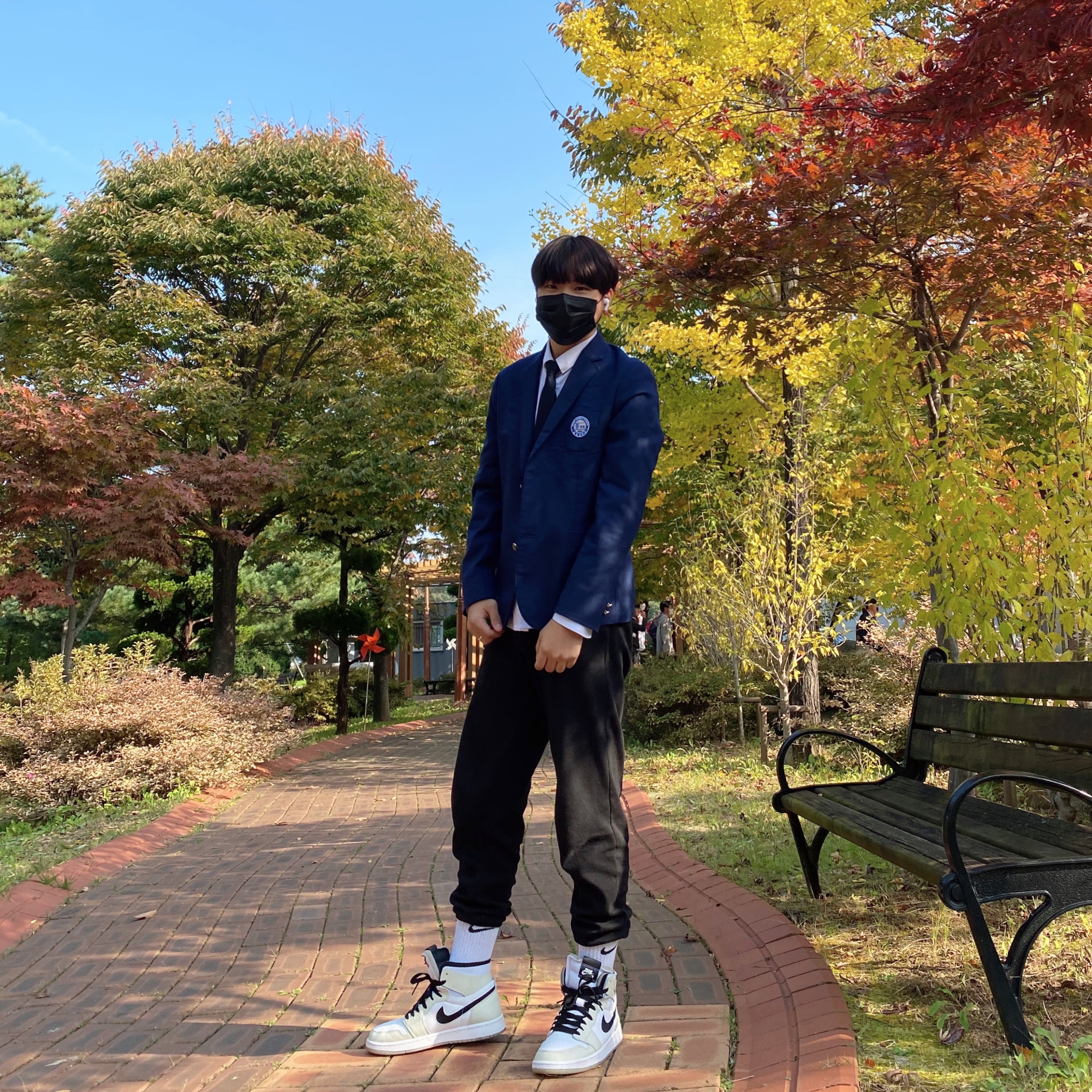 (W) Jordan 1 Zoom Air CMFT Light Bone 착용 스타일 - 2
