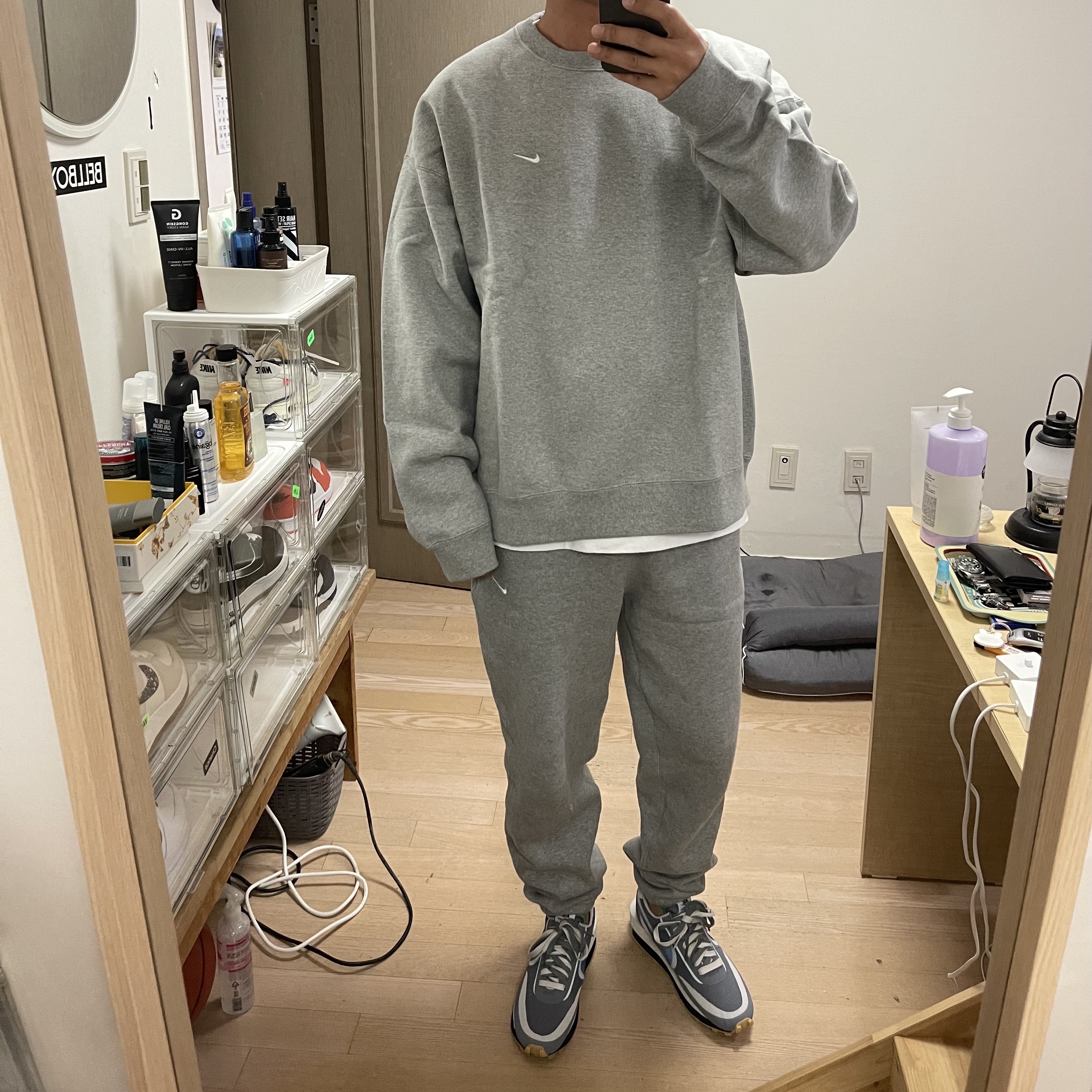 Nike x Sacai x Clot LDWaffle Cool Grey, Nike NRG Solo Swoosh Crew Fleece Dark Grey Heather - US/EU 착용 스타일