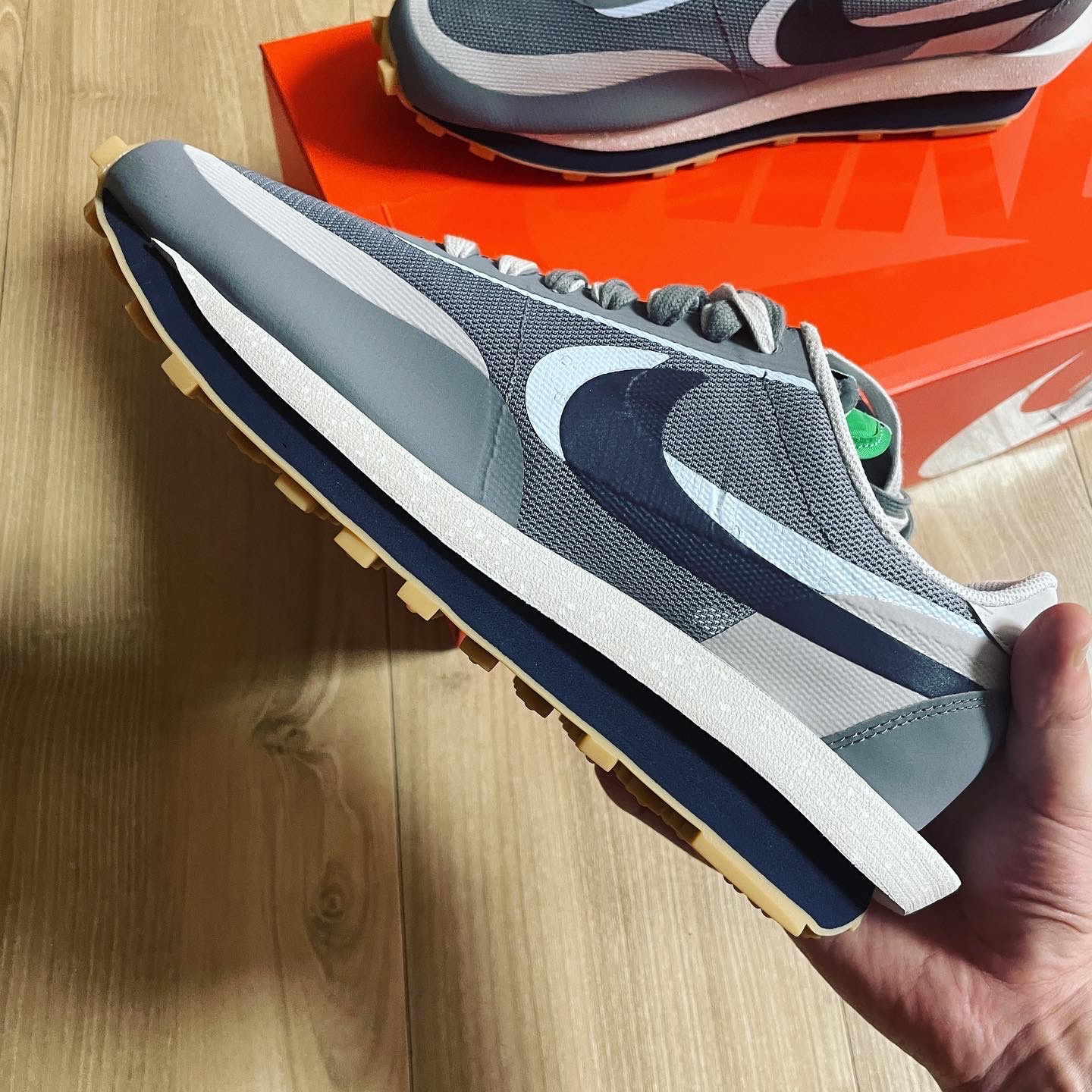 Nike x Sacai x Clot LDWaffle Cool Grey 착용 스타일 - 2