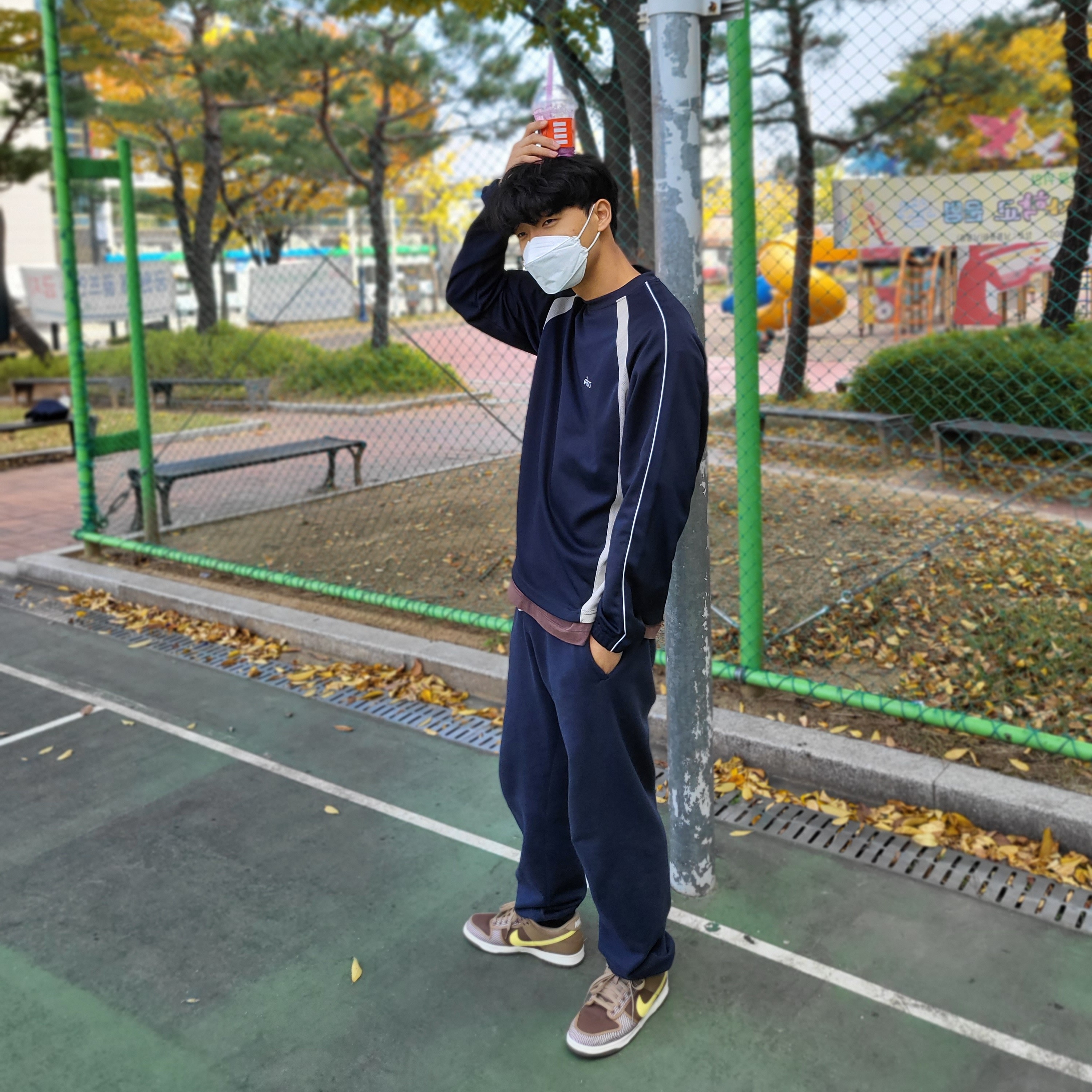 Nike x Undefeated Dunk Low SP Canteen 착용 스타일 - 2