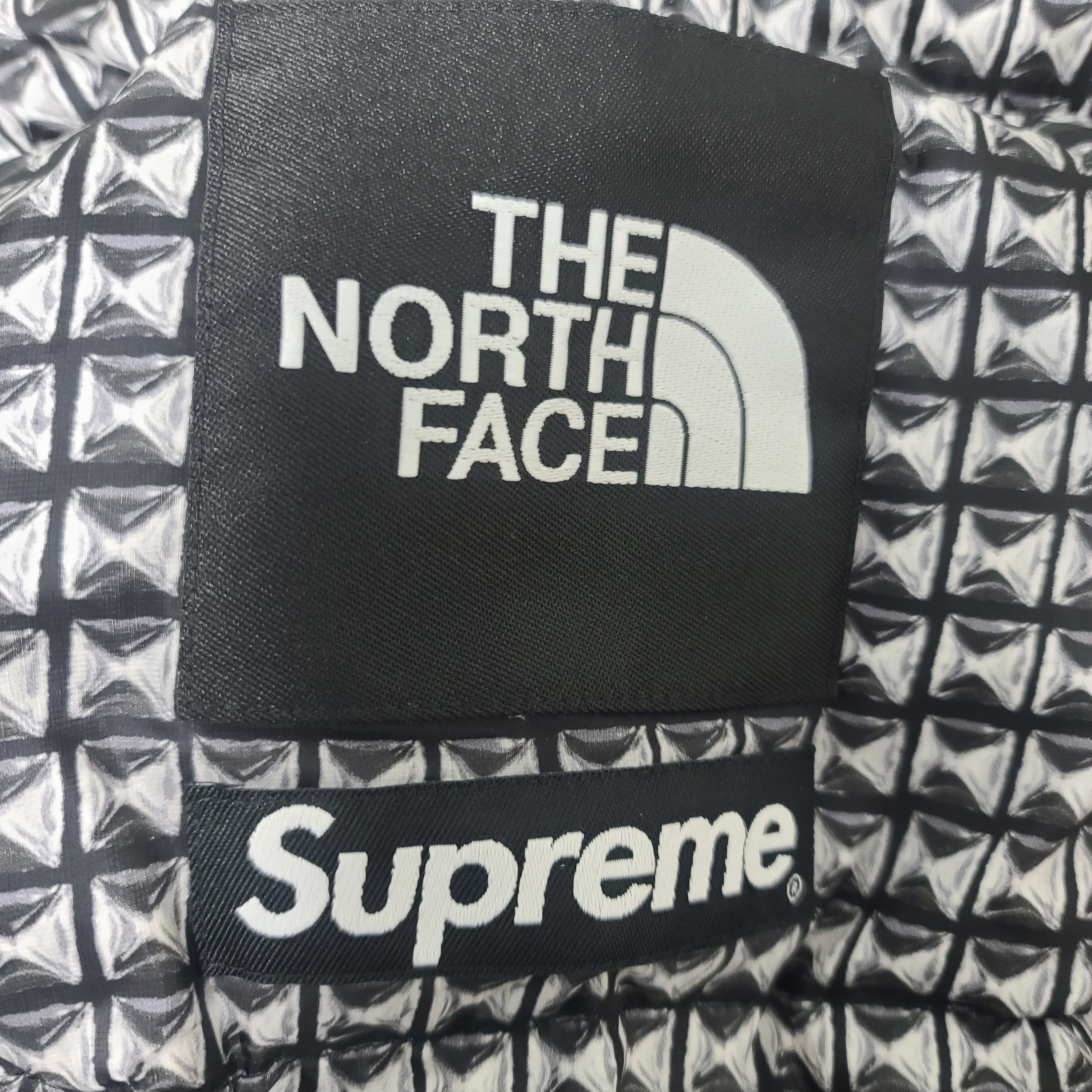 Supreme x The North Face Studded Nuptse Jacket Black - 21SS 착용 스타일