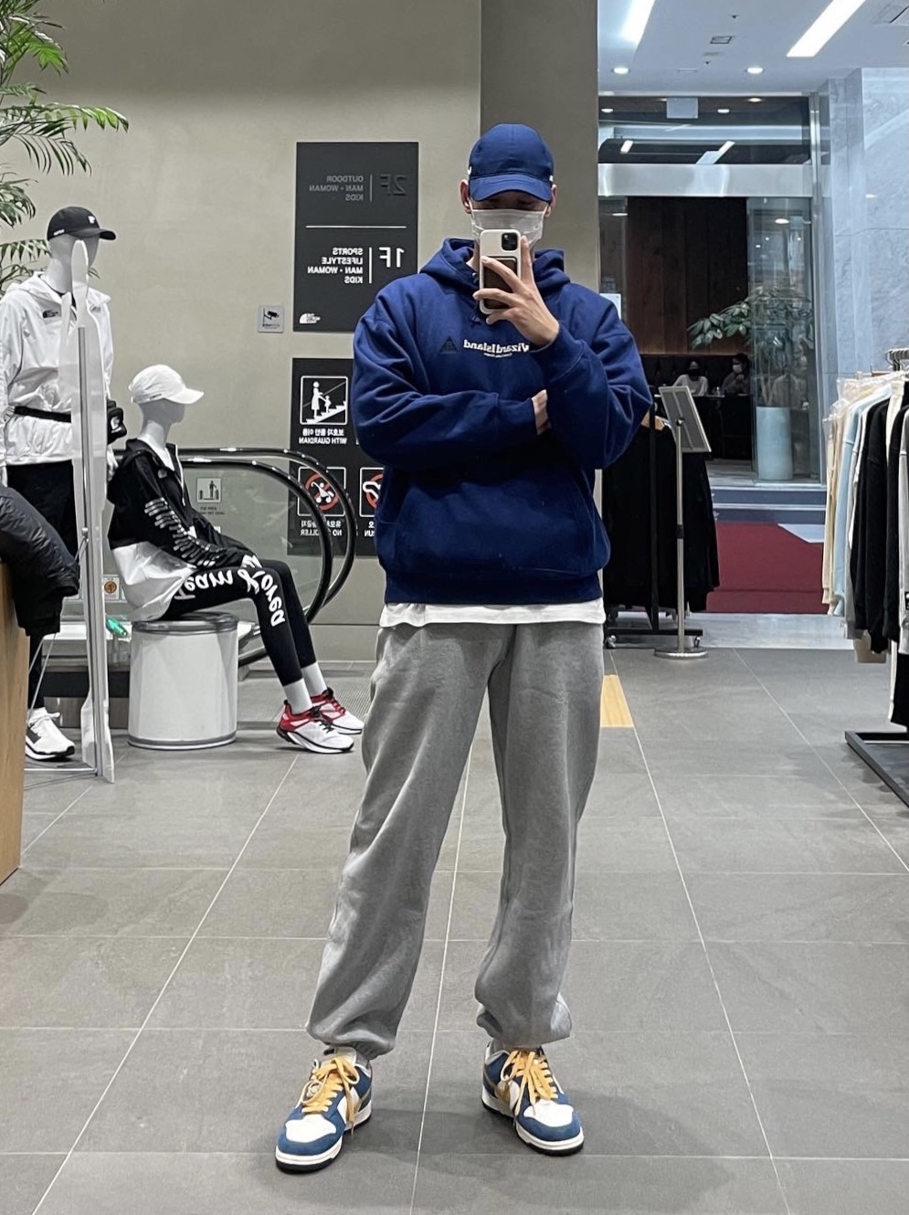 Nike NRG ACG Hoodie Wizard Blue Void - Asia, (W) Nike NRG Solo Swoosh Fleece Pants Dark Grey Heather - Asia 착용 스타일