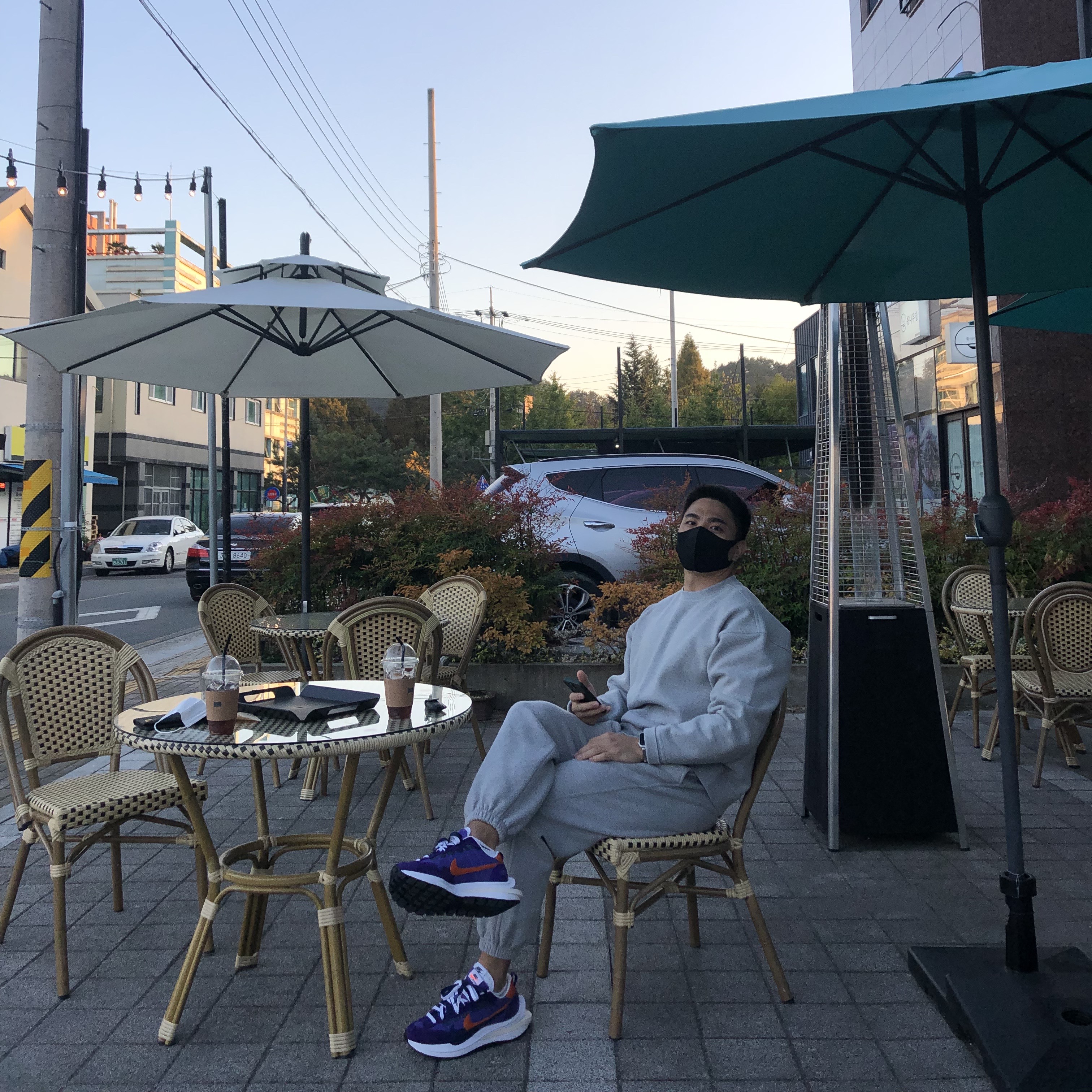 Nike x Sacai VaporWaffle Dark Iris 착용 스타일 - 1