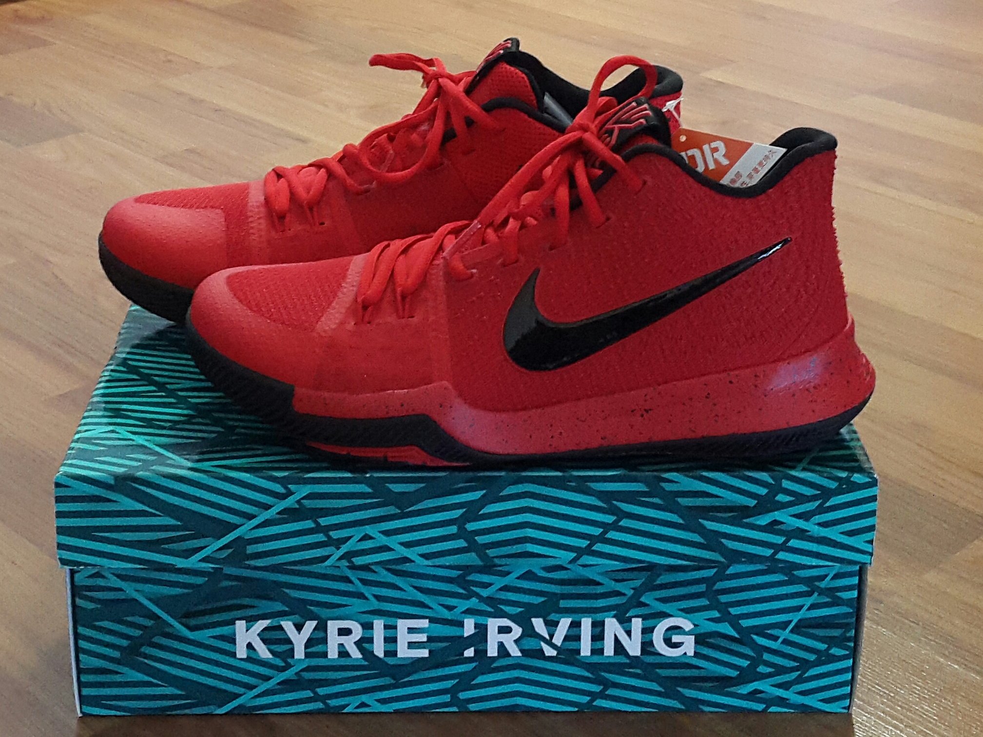 Nike Kyrie 3 Three Point Contest Candy Apple 착용 스타일 - 1
