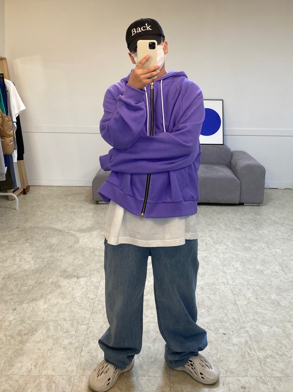 Adidas Yeezy Foam RNNR Ararat 착용 스타일
