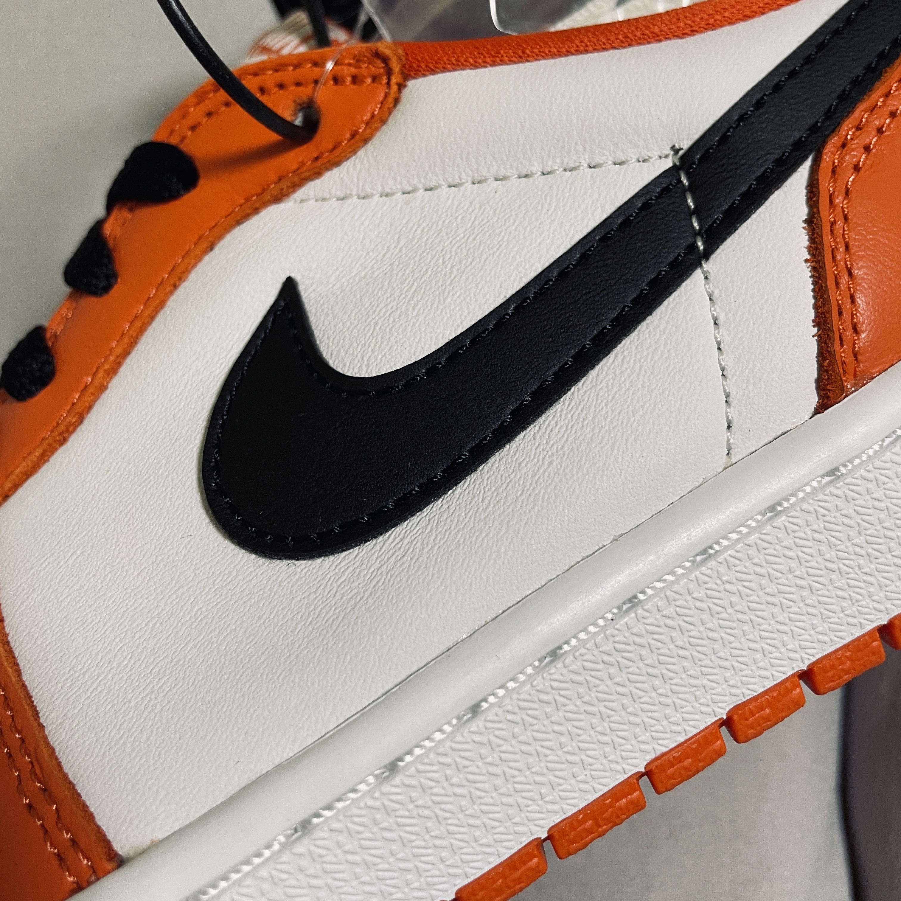 Jordan 1 Low OG Starfish 착용 스타일 - 1