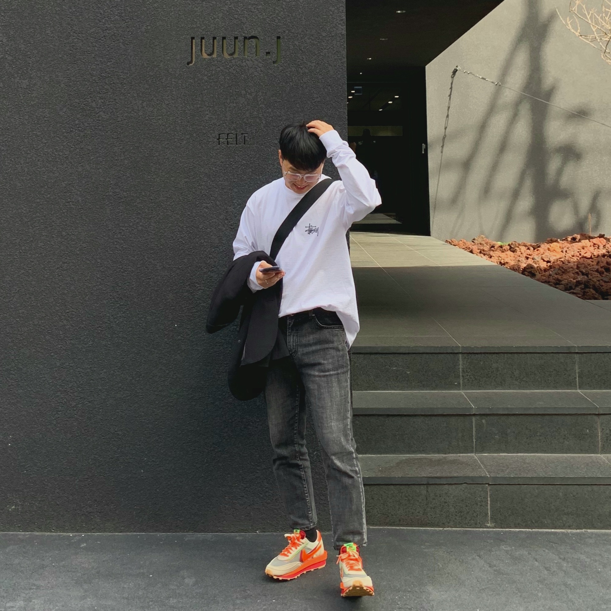 Nike x Sacai x Clot LDWaffle Orange Blaze 착용 스타일