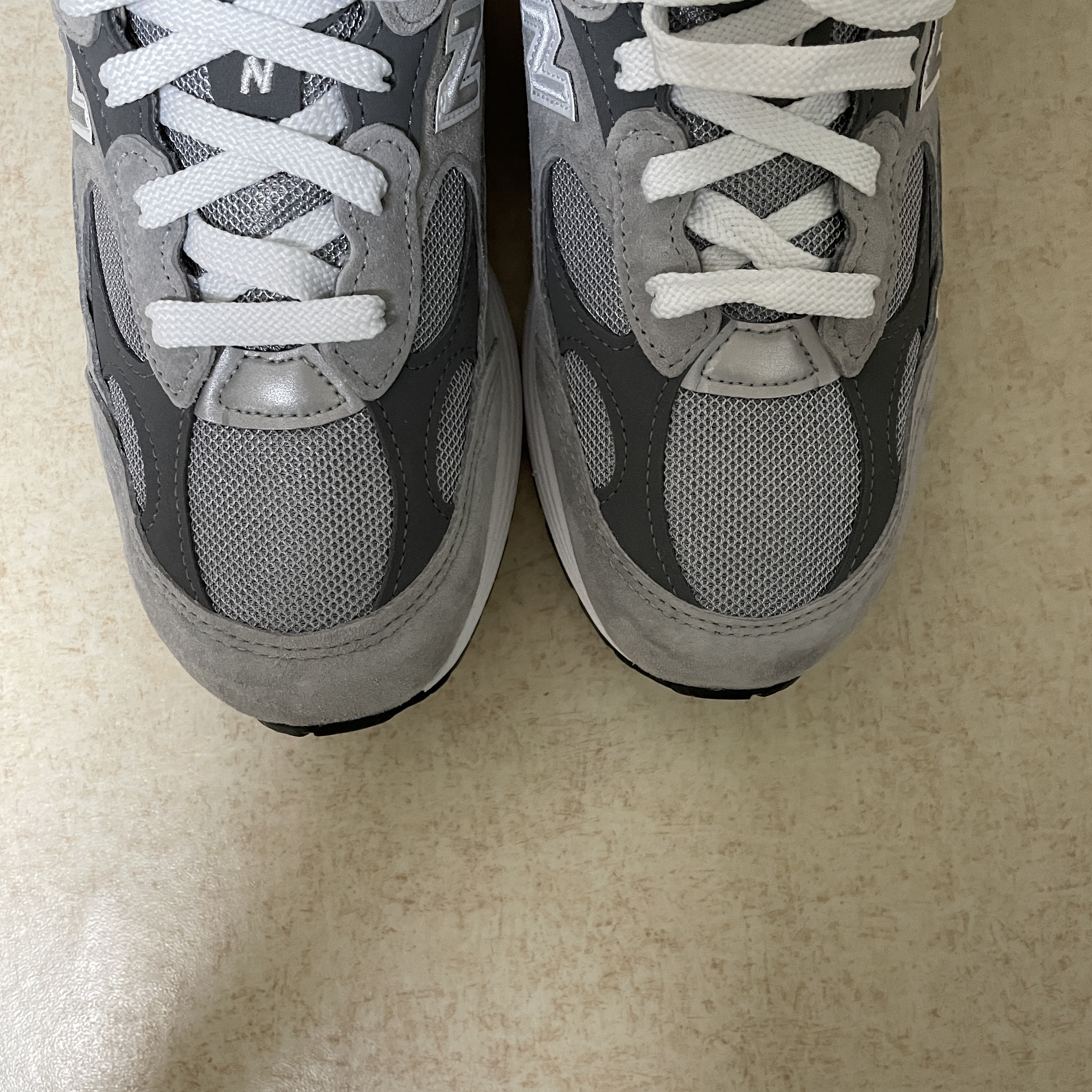 New Balance 992 Made in USA Grey - D Standard 착용 스타일