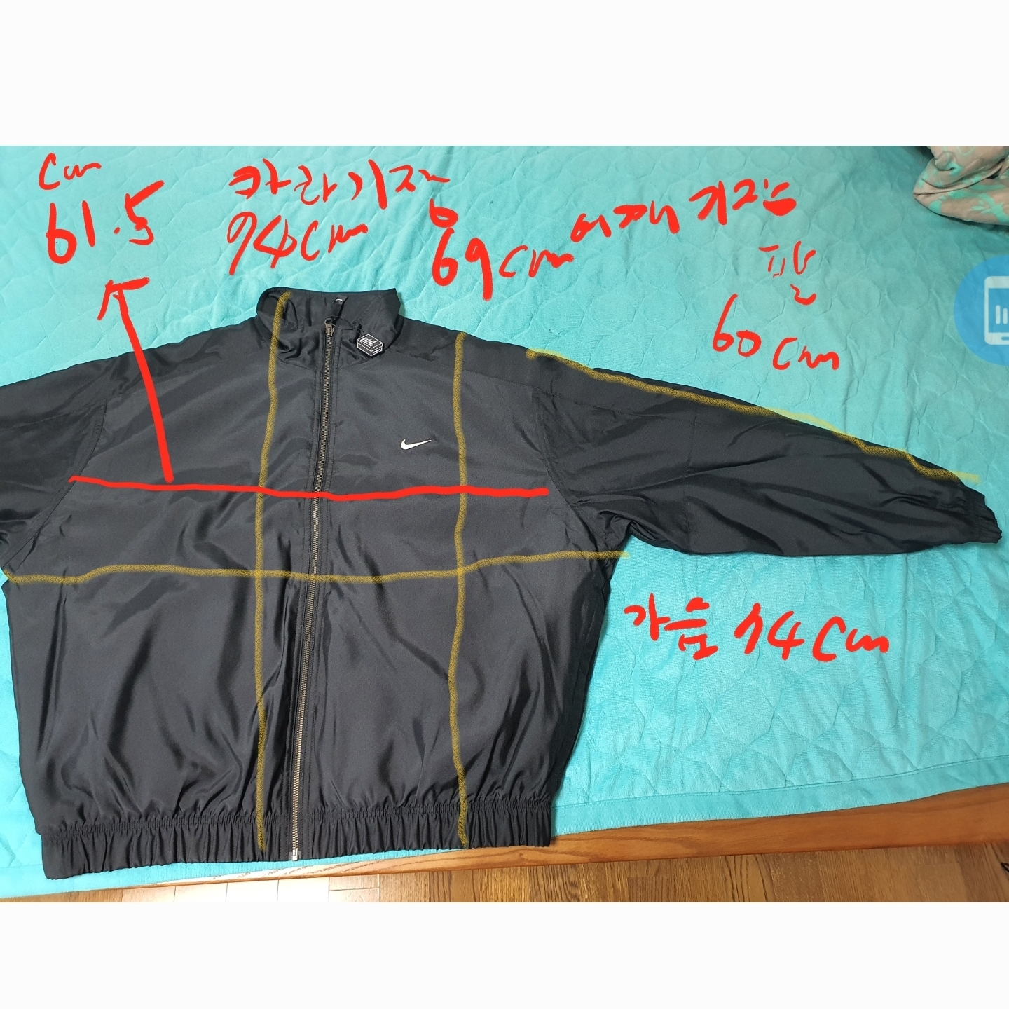 Nike NRG Solo Swoosh Satin Bomber Jacket Black Kumquat - Asia, Nike M NRG Solo Swoosh Track Jacket Black - Asia 착용 스타일 - 1