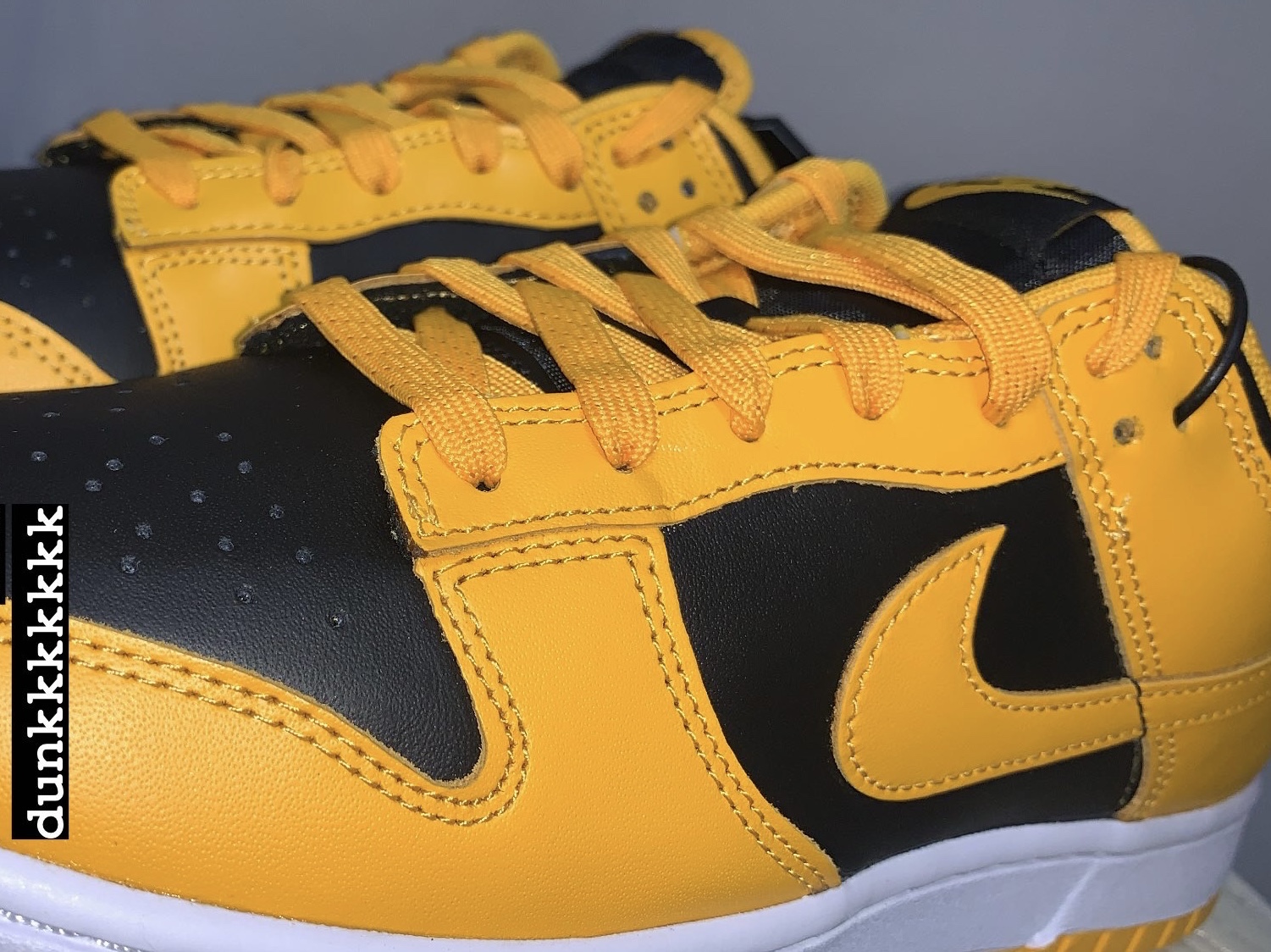 Nike Dunk Low Retro Championship Goldenrod 착용 스타일