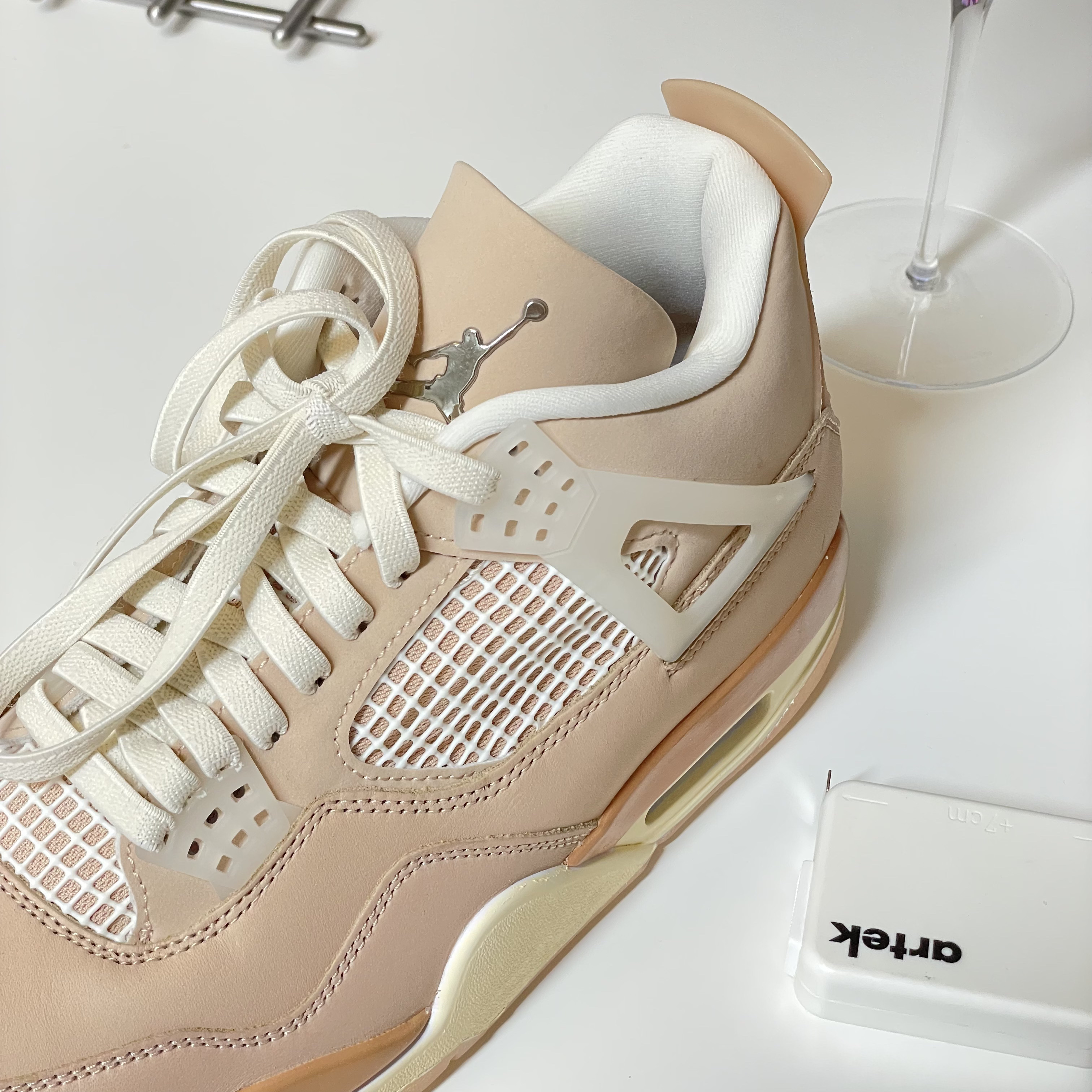 (W) Jordan 4 Retro Shimmer 착용 스타일 - 1