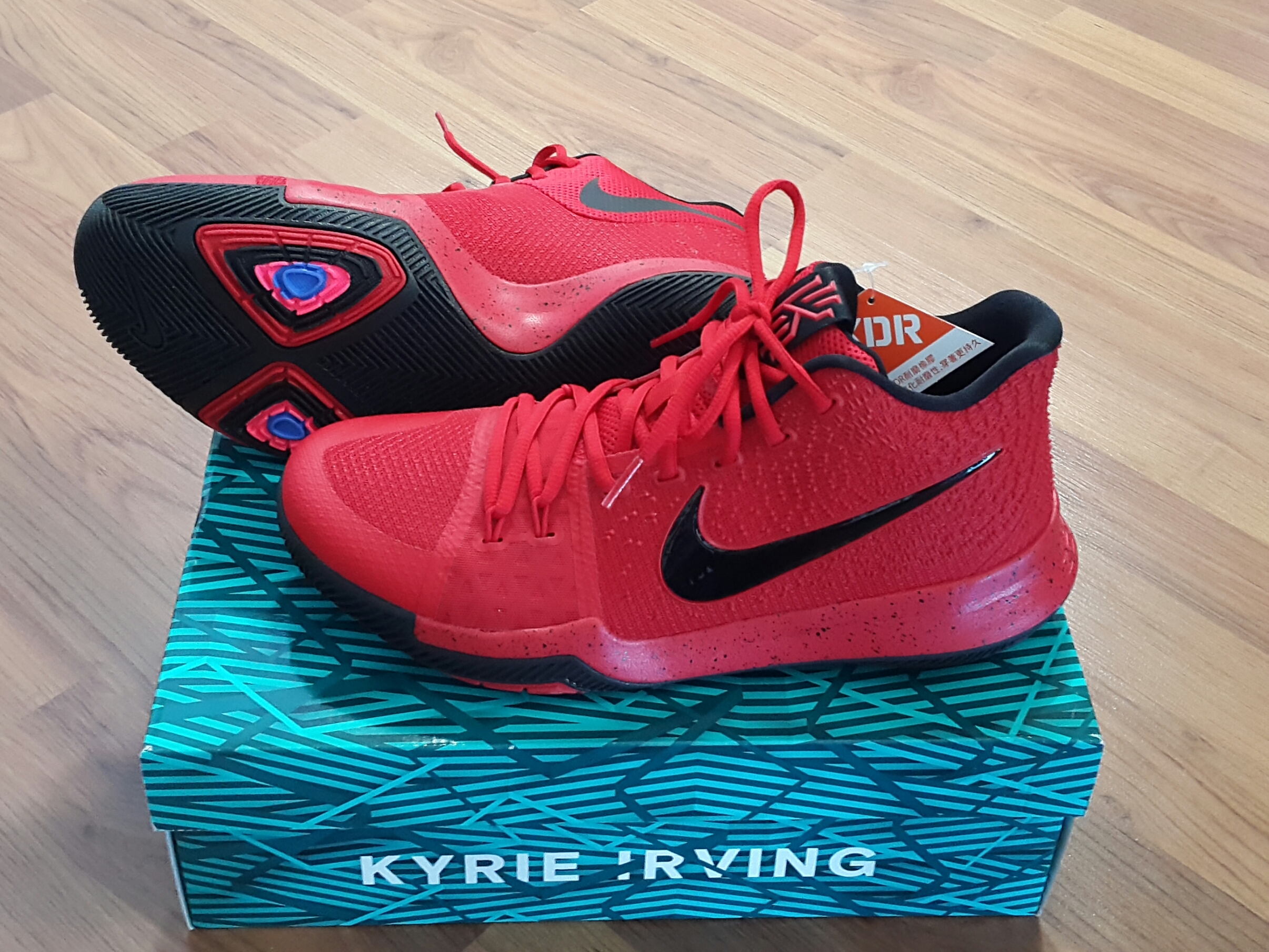 Nike Kyrie 3 Three Point Contest Candy Apple 착용 스타일 - 2