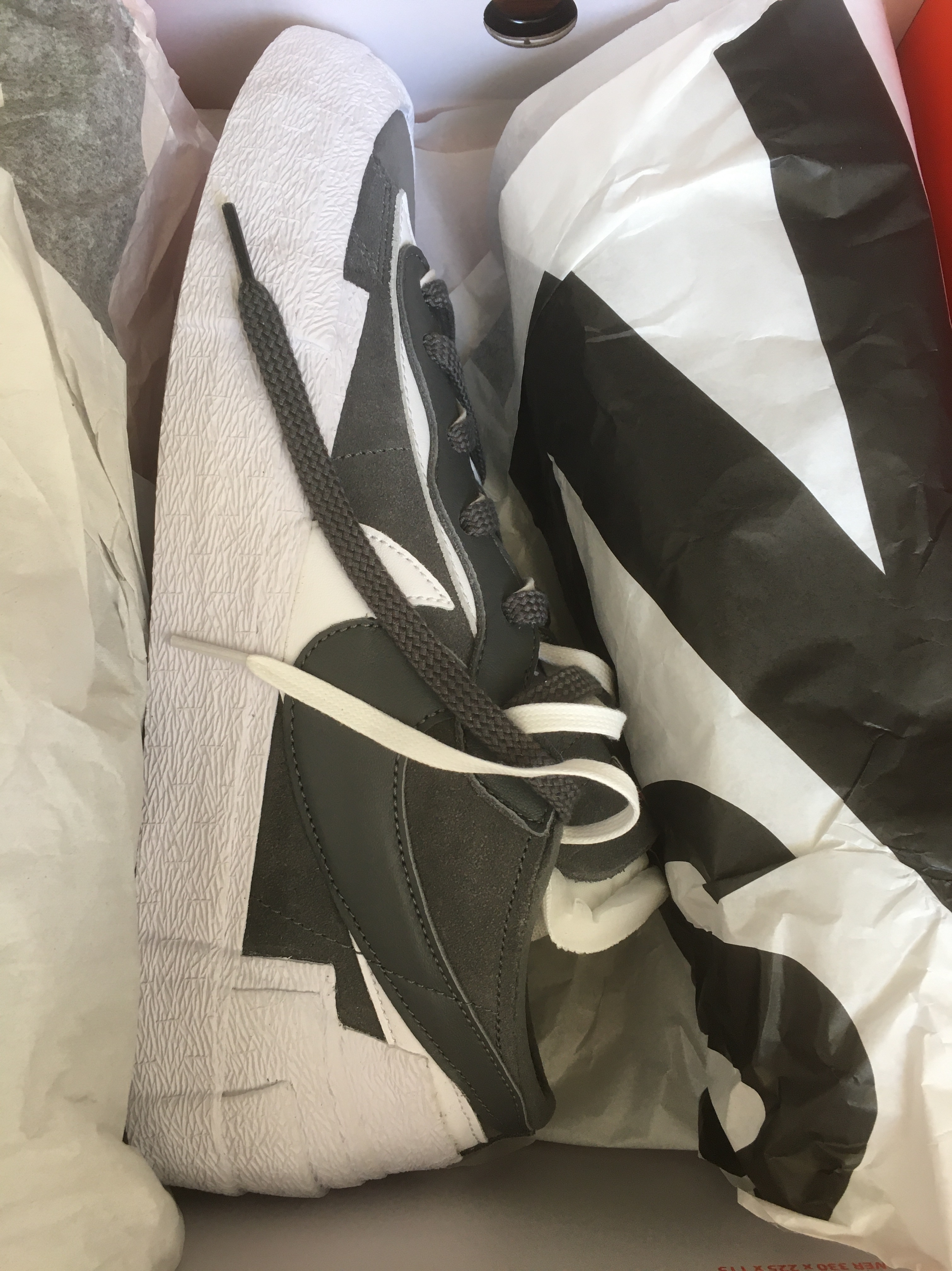 Nike x Sacai Blazer Low Iron Grey 착용 스타일