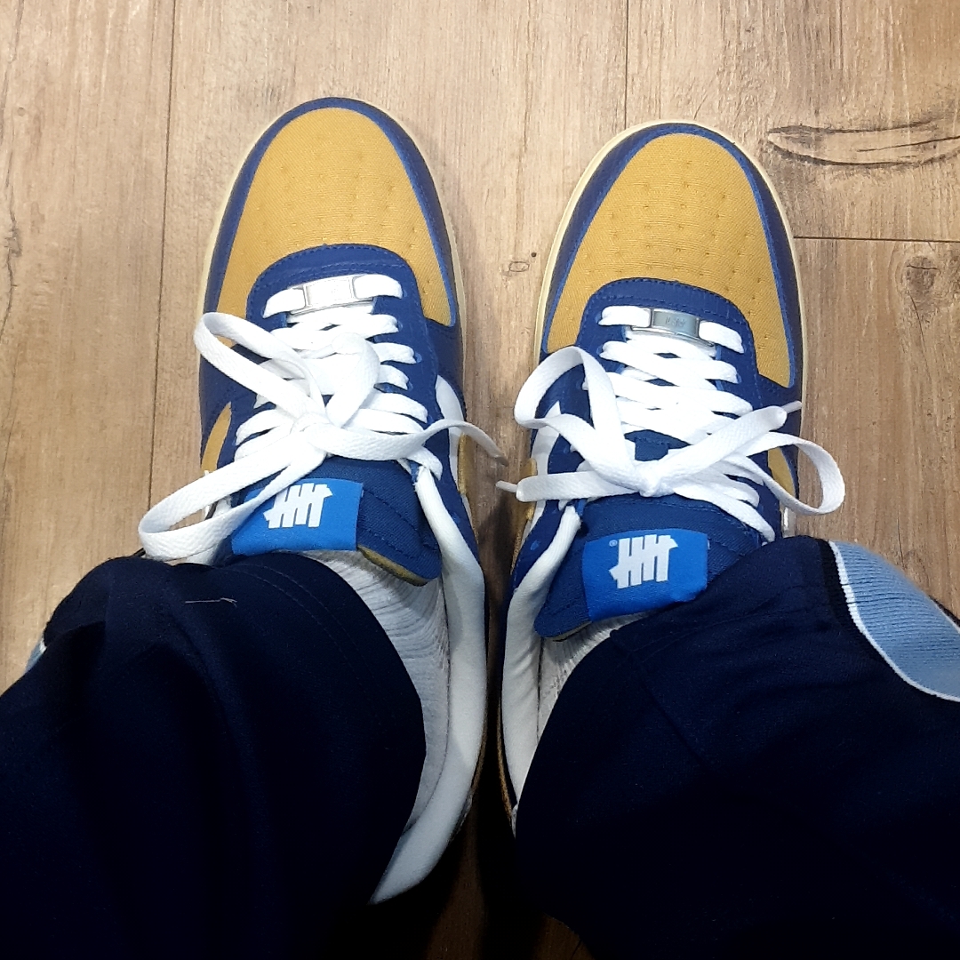 Nike x Undefeated Air Force 1 Low SP 5 On It Court Blue 착용 스타일 - 2
