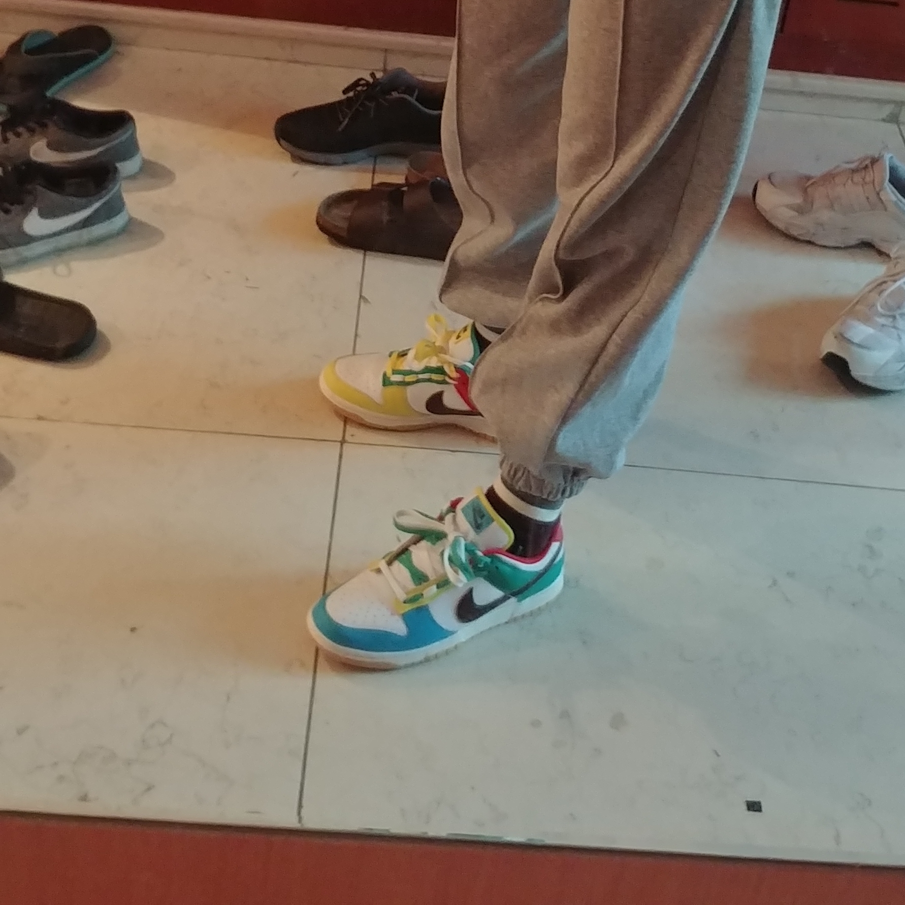 Nike Dunk Low SE Free.99 White 착용 스타일 - 2