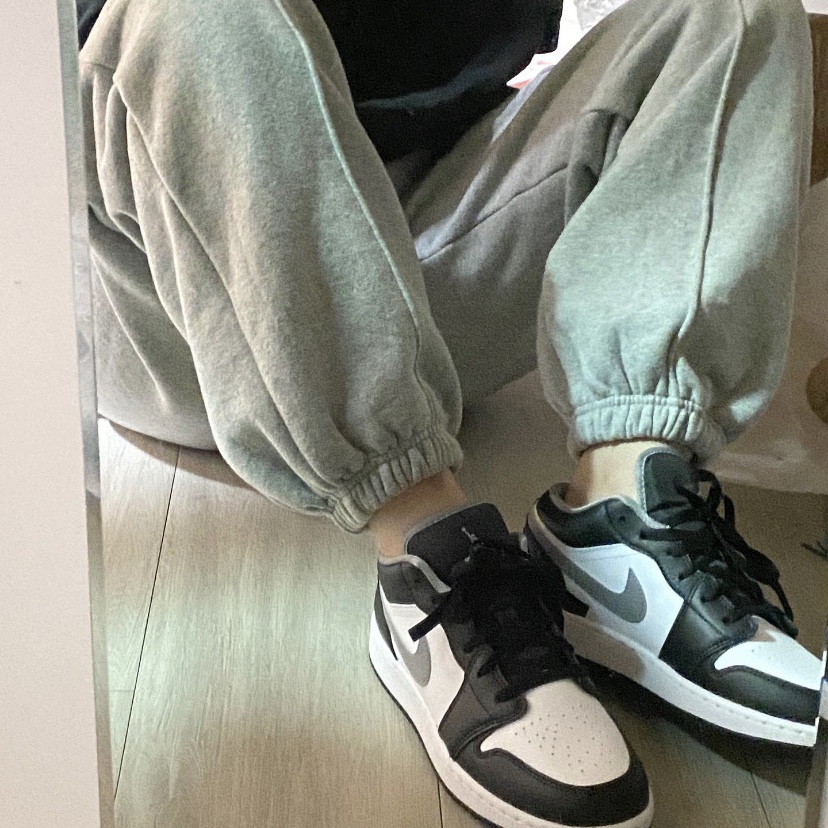 (GS) Jordan 1 Low Black Particle Grey, Jordan 1 Low Black Particle Grey 착용 스타일
