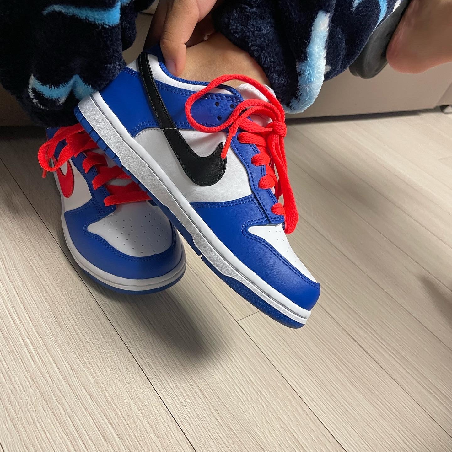(PS) Nike Dunk Low Bright Crimson Game Royal 착용 스타일 - 2