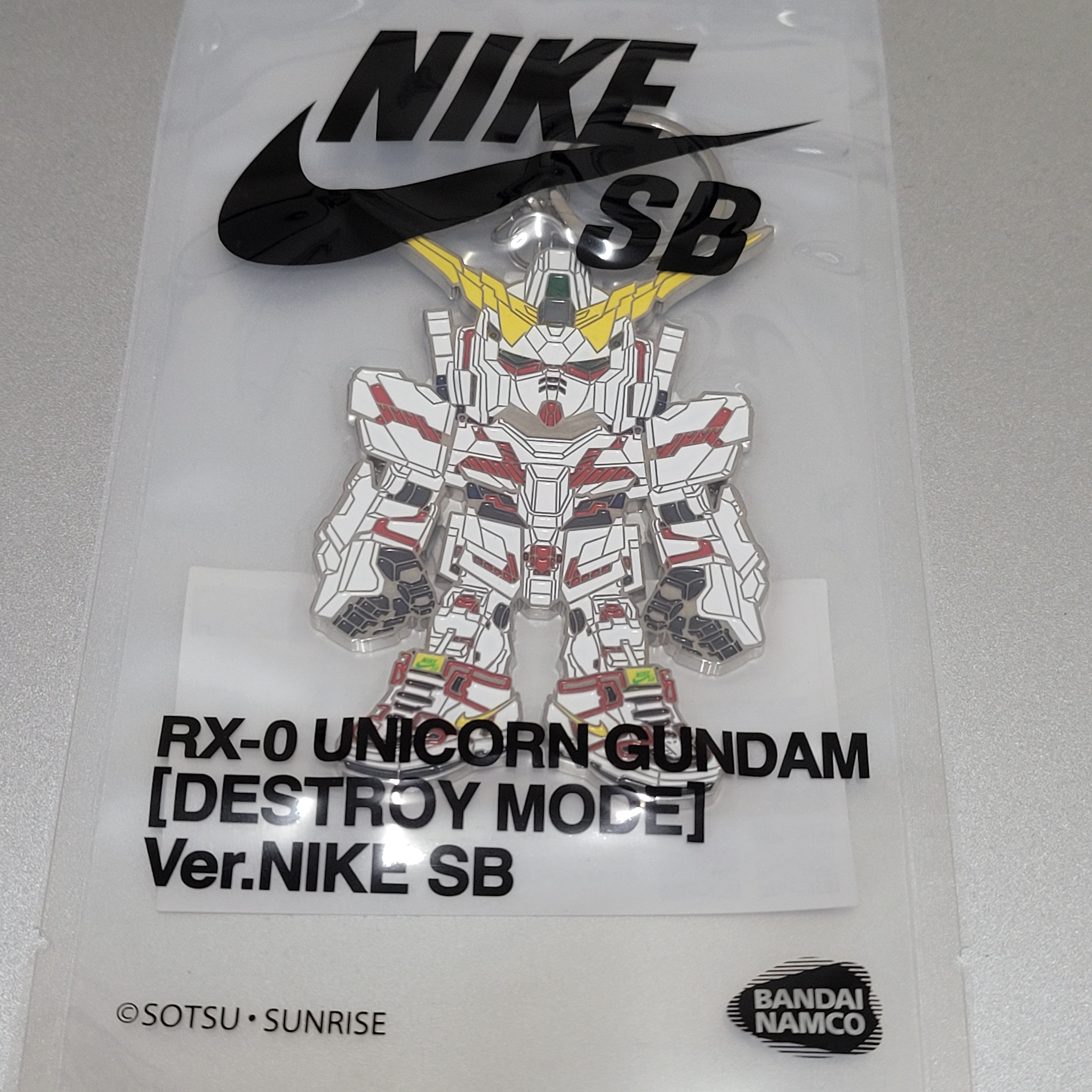 Nike x Gundam SB Dunk High Pro QS Unicorn RX-0 착용 스타일 - 2