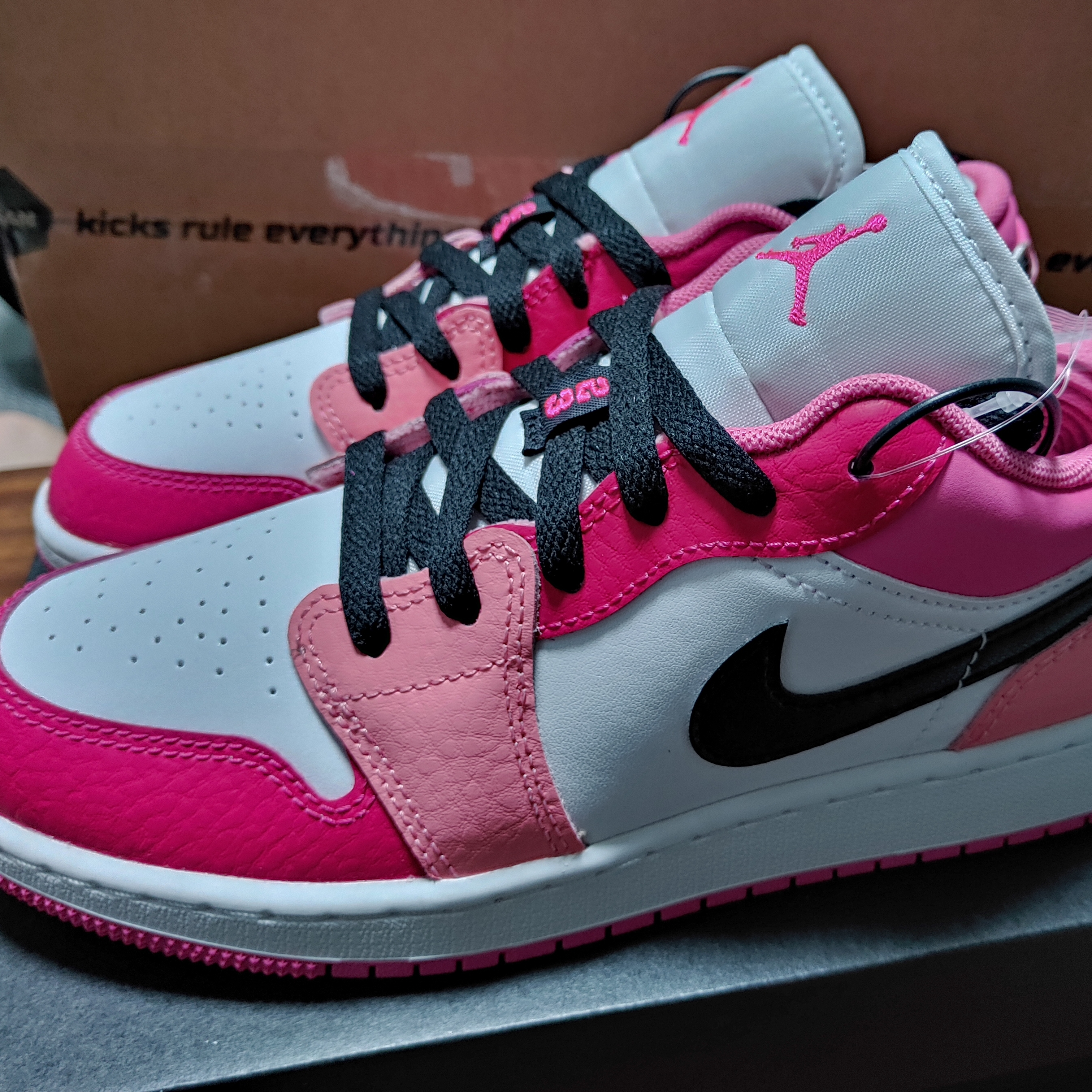 (GS) Jordan 1 Low Rush Pink 착용 스타일 - 2