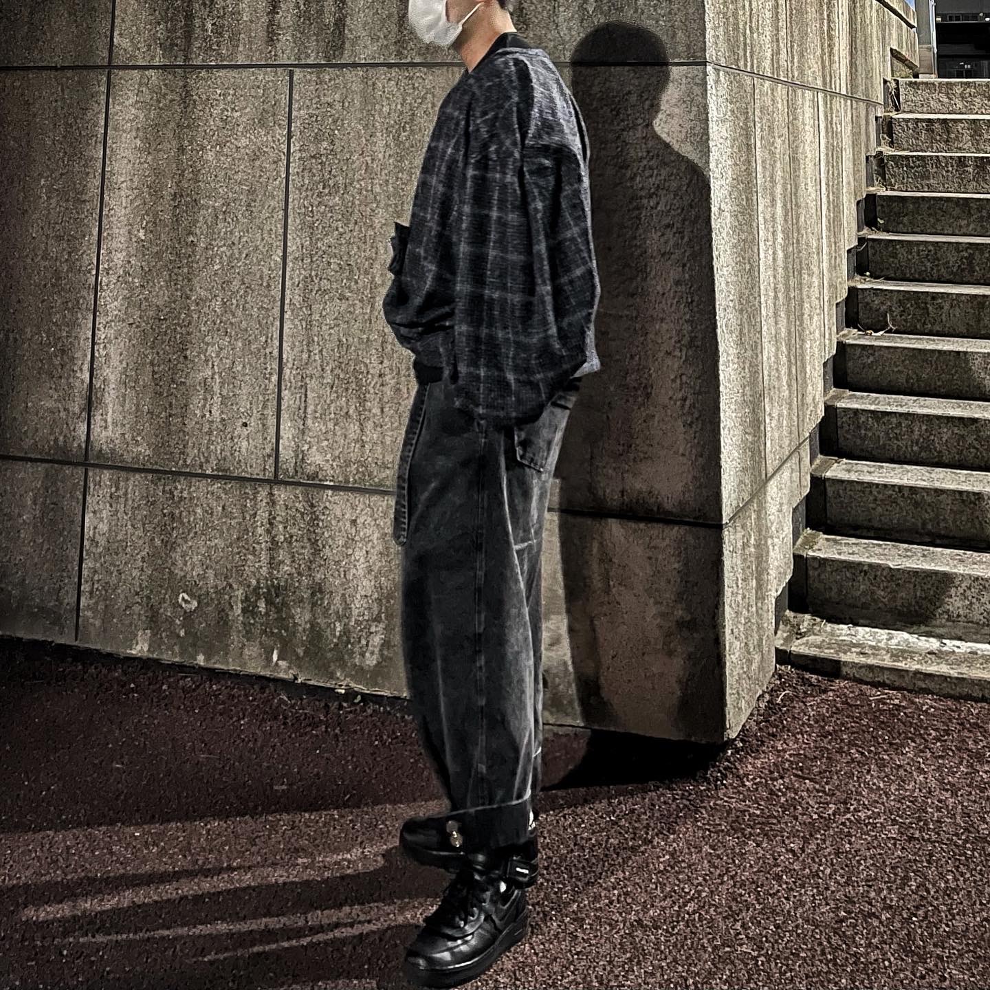 Nike x Comme des Garcons Homme Plus Air Force Mid Black 착용 스타일 - 3
