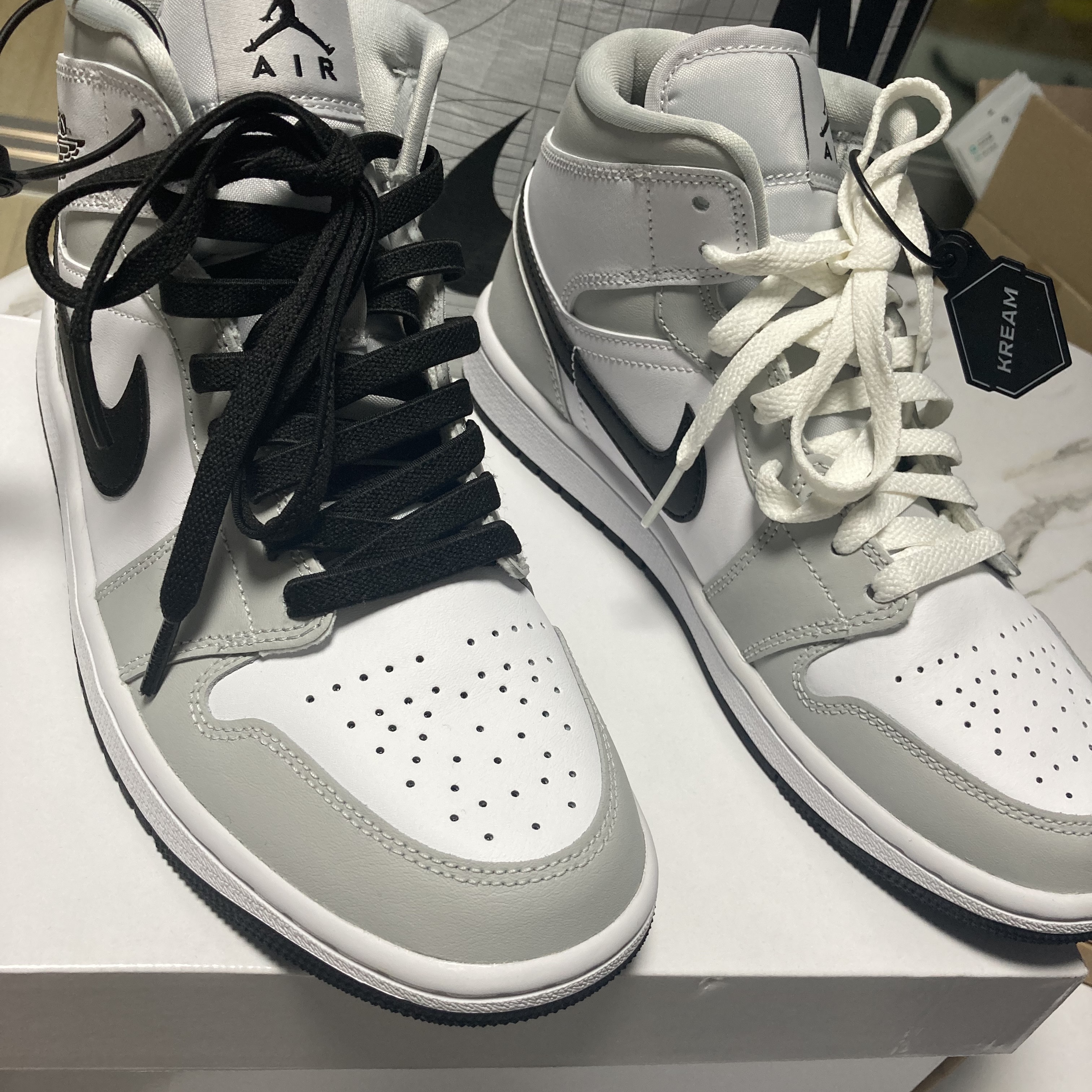 (W) Jordan 1 Mid Grey Fog 착용 스타일 - 3